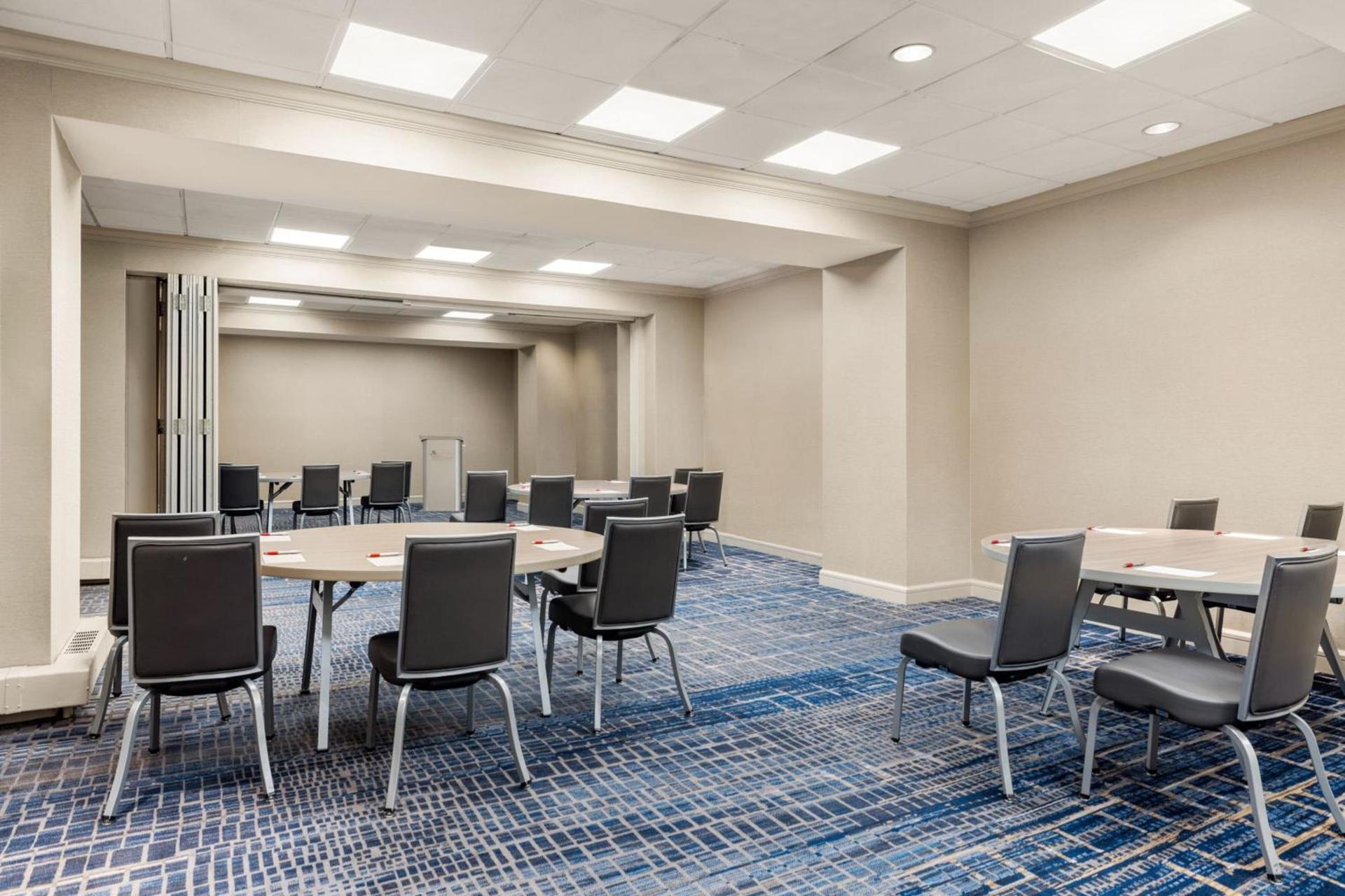 Chicago Marriott Downtown Magnificent Mile photo 89