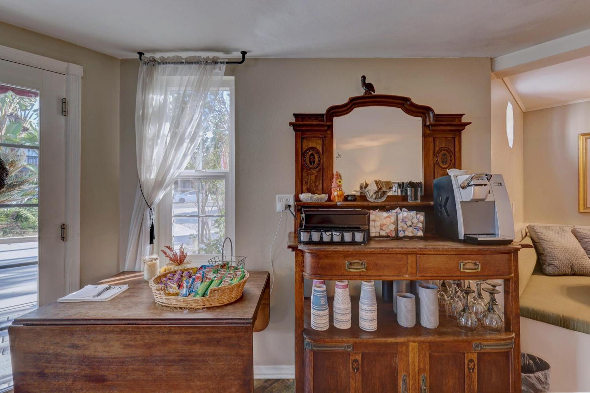Pelican Cove Inn photo 14