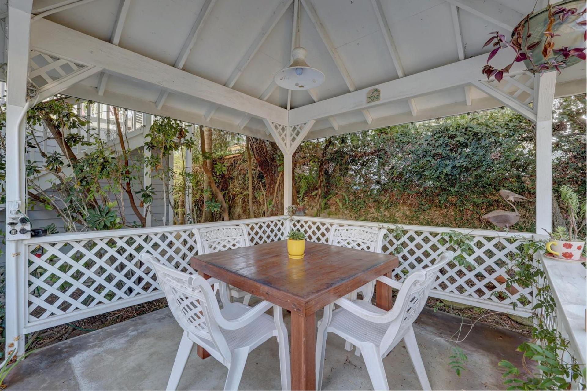Pelican Cove Inn photo 10