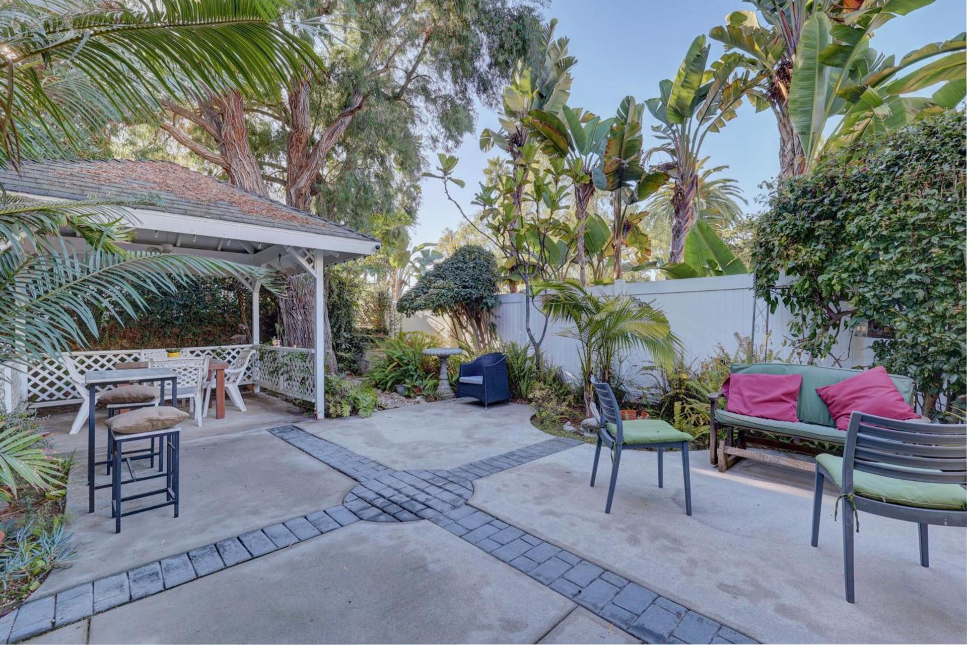 Pelican Cove Inn photo 12