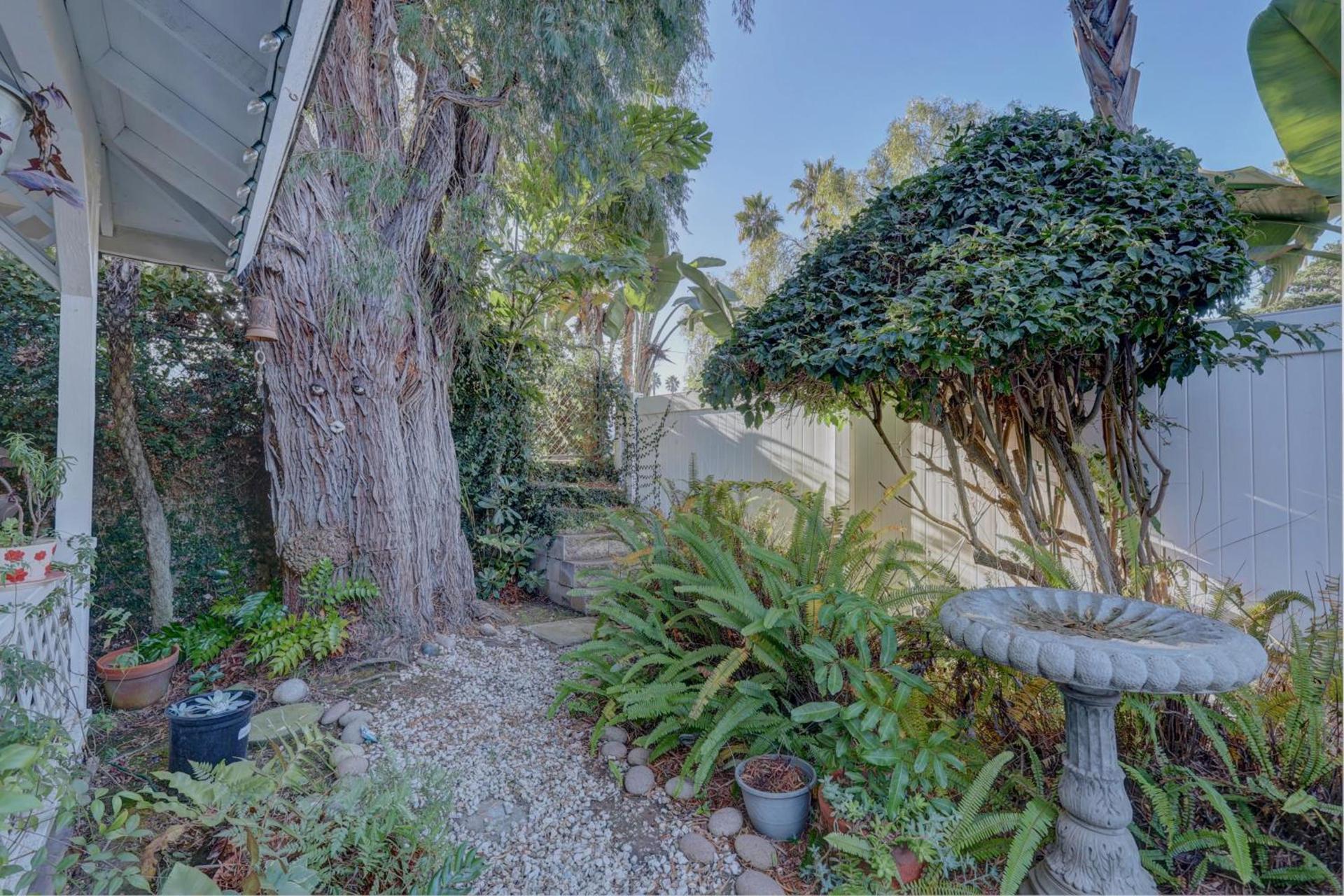 Pelican Cove Inn photo 30