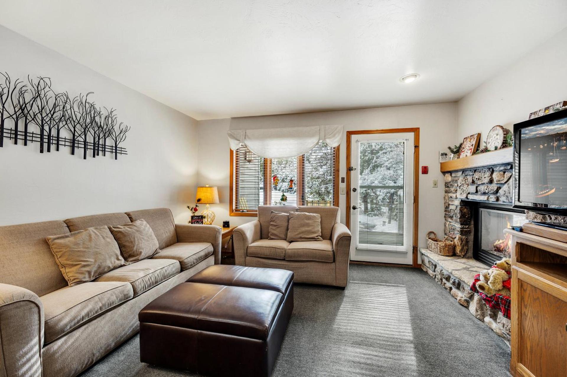 Evergreen Hill Condominiums photo 6