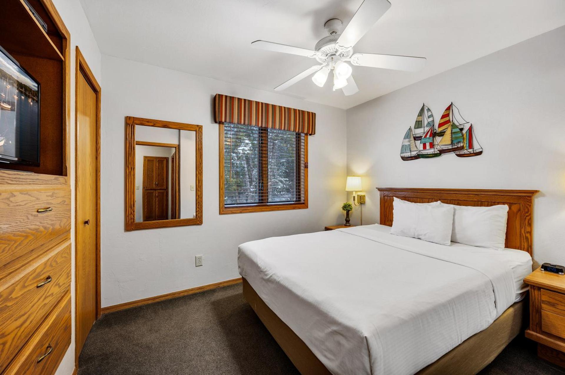 Evergreen Hill Condominiums photo 11