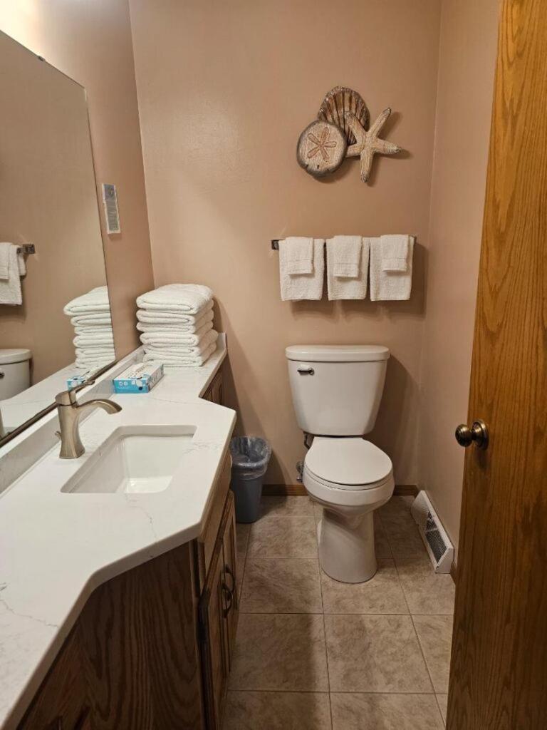Evergreen Hill Condominiums photo 9