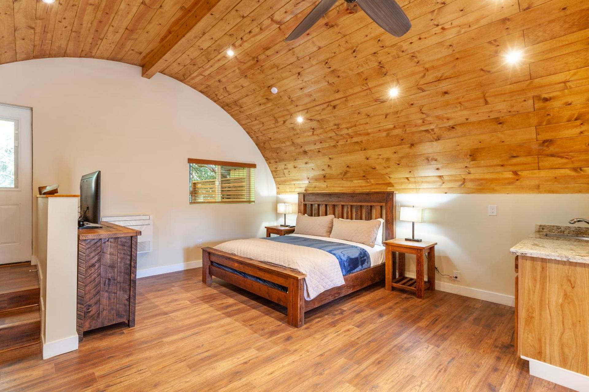 Tahquitz Pines Retreat photo 37