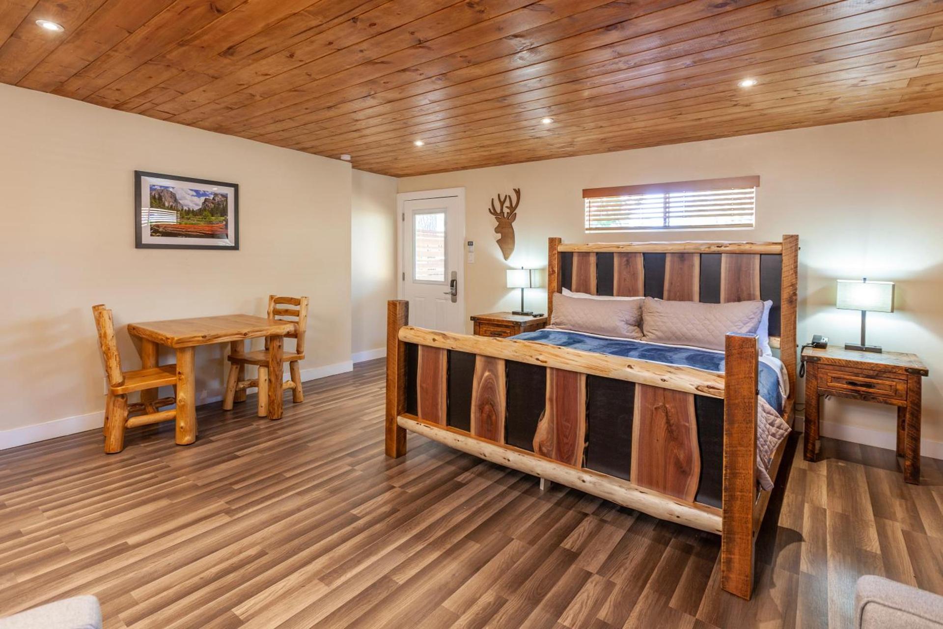 Tahquitz Pines Retreat photo 45