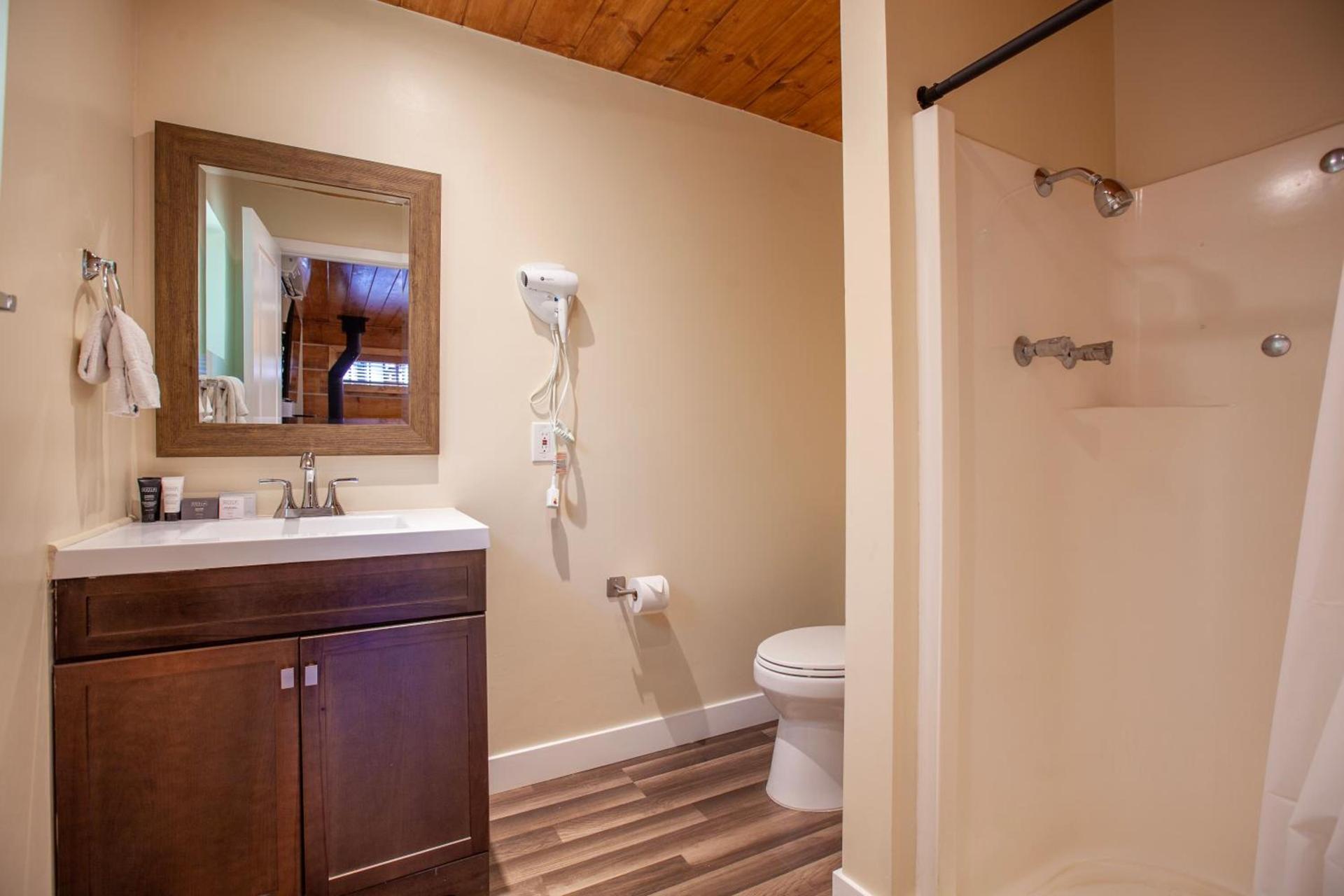 Tahquitz Pines Retreat photo 44