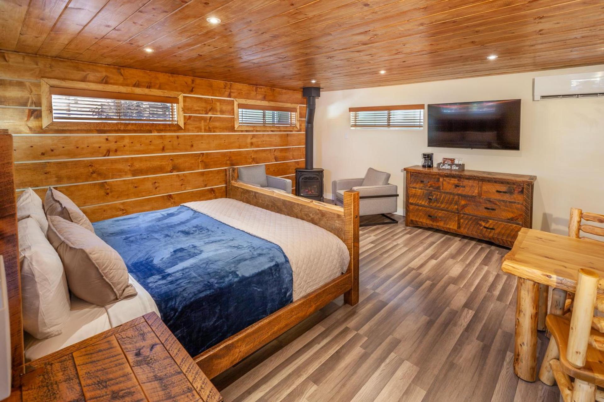 Tahquitz Pines Retreat photo 42
