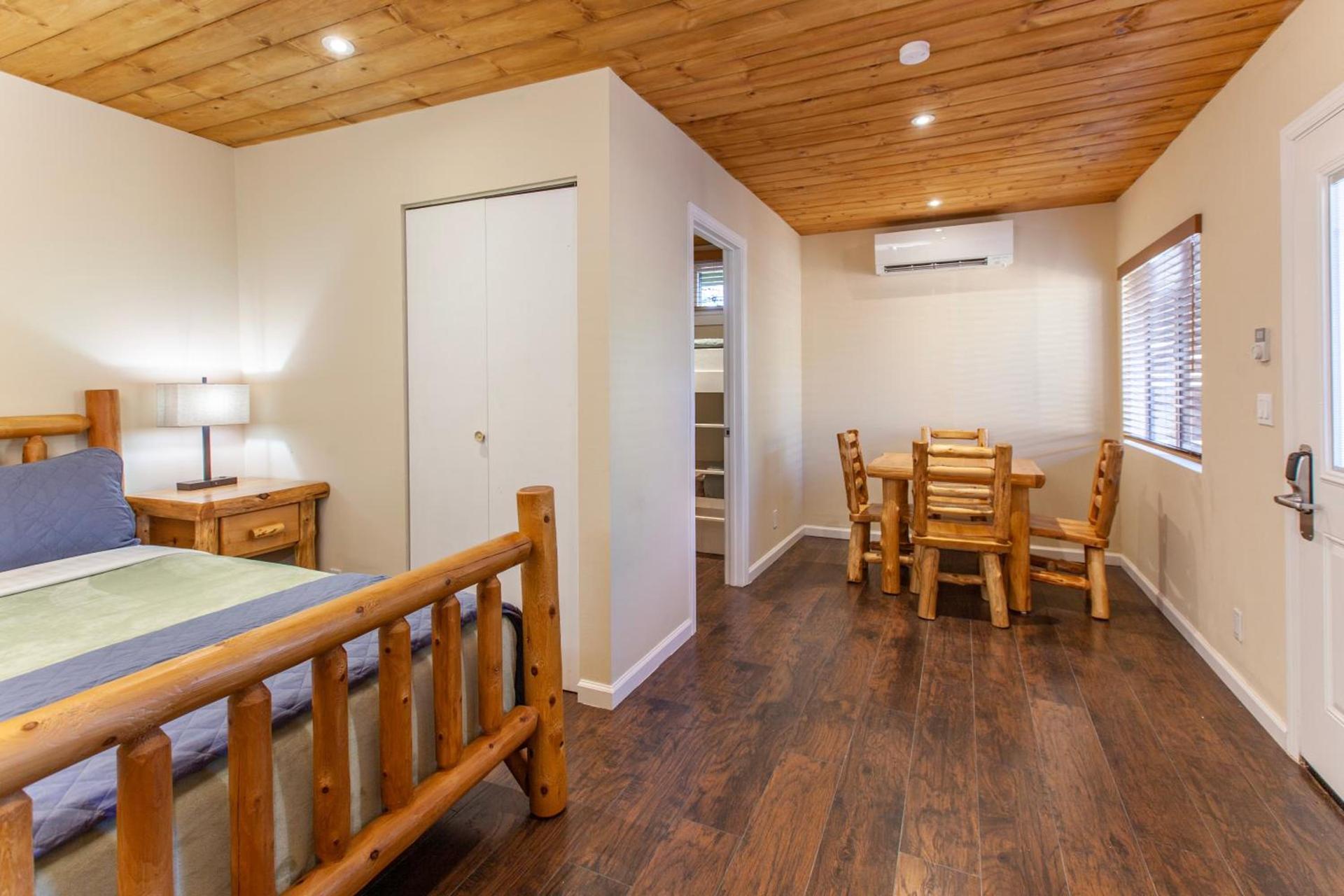 Tahquitz Pines Retreat photo 53