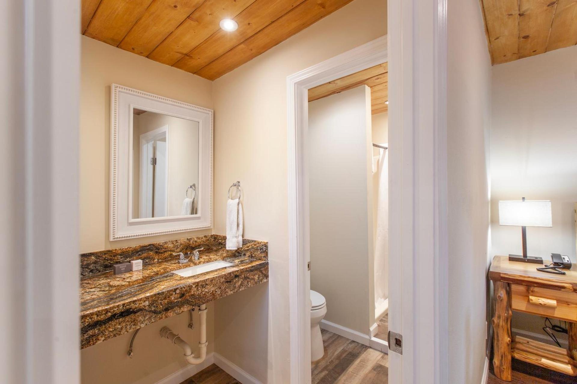 Tahquitz Pines Retreat photo 51