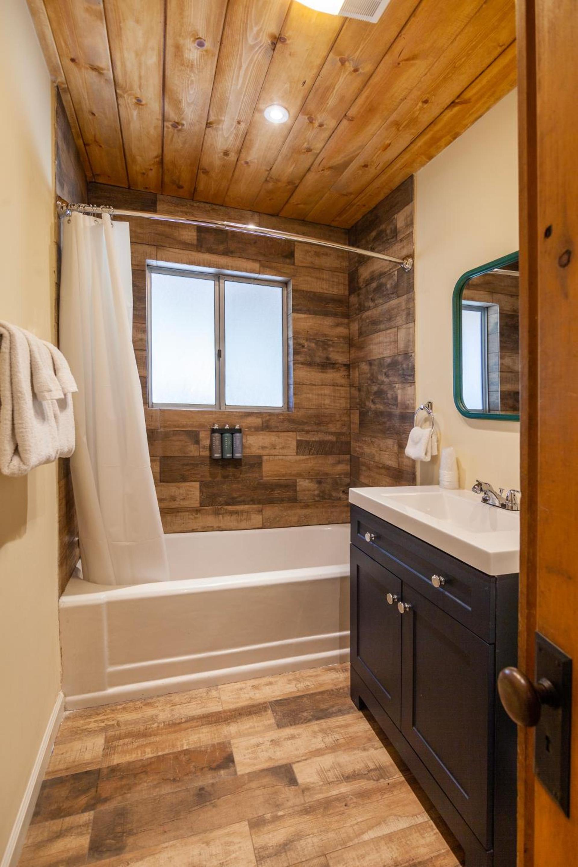 Tahquitz Pines Retreat photo 79