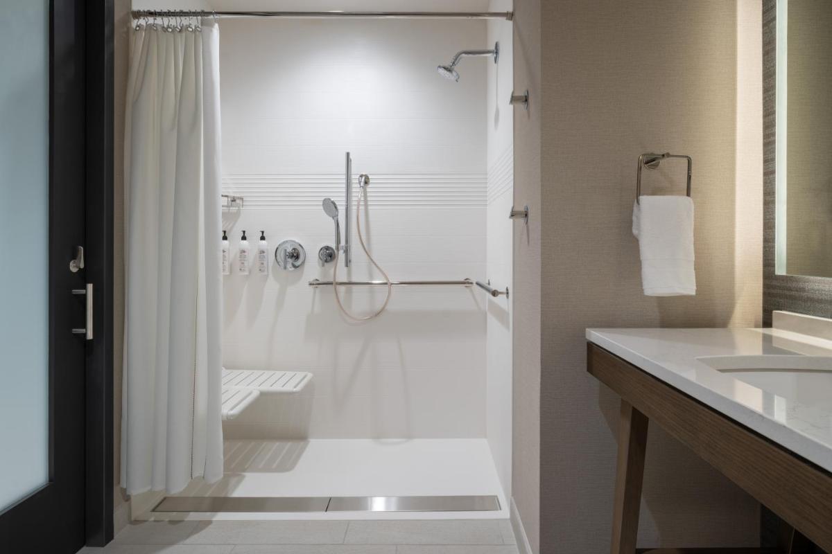 Delta Hotels by Marriott Wichita Falls Convention Center photo 27