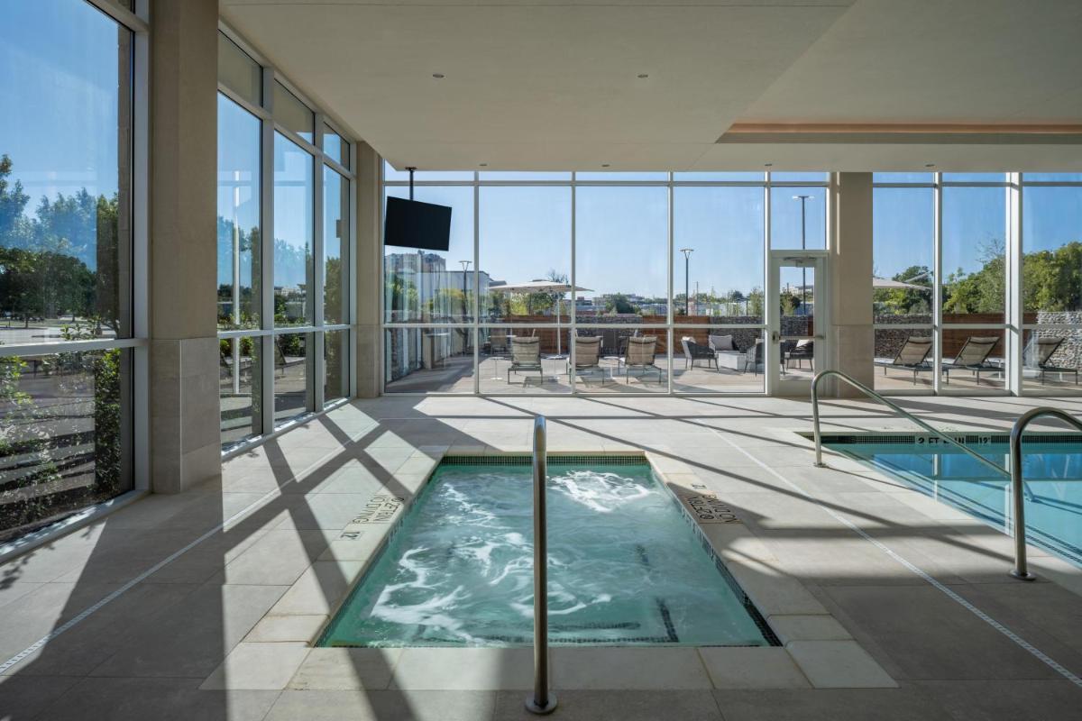 Delta Hotels by Marriott Wichita Falls Convention Center photo 15