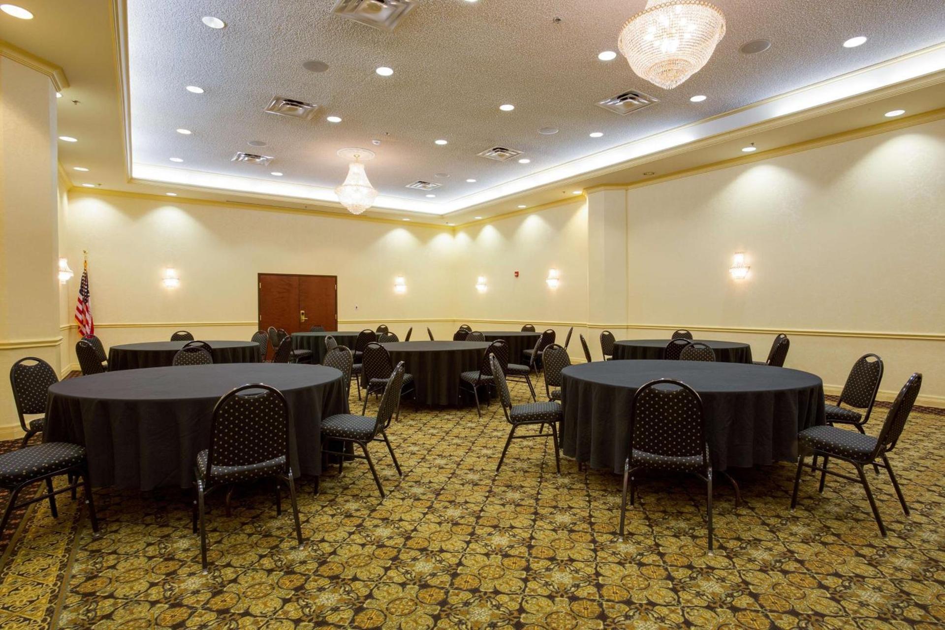 Pear Tree Inn St Louis Convention Center photo 31