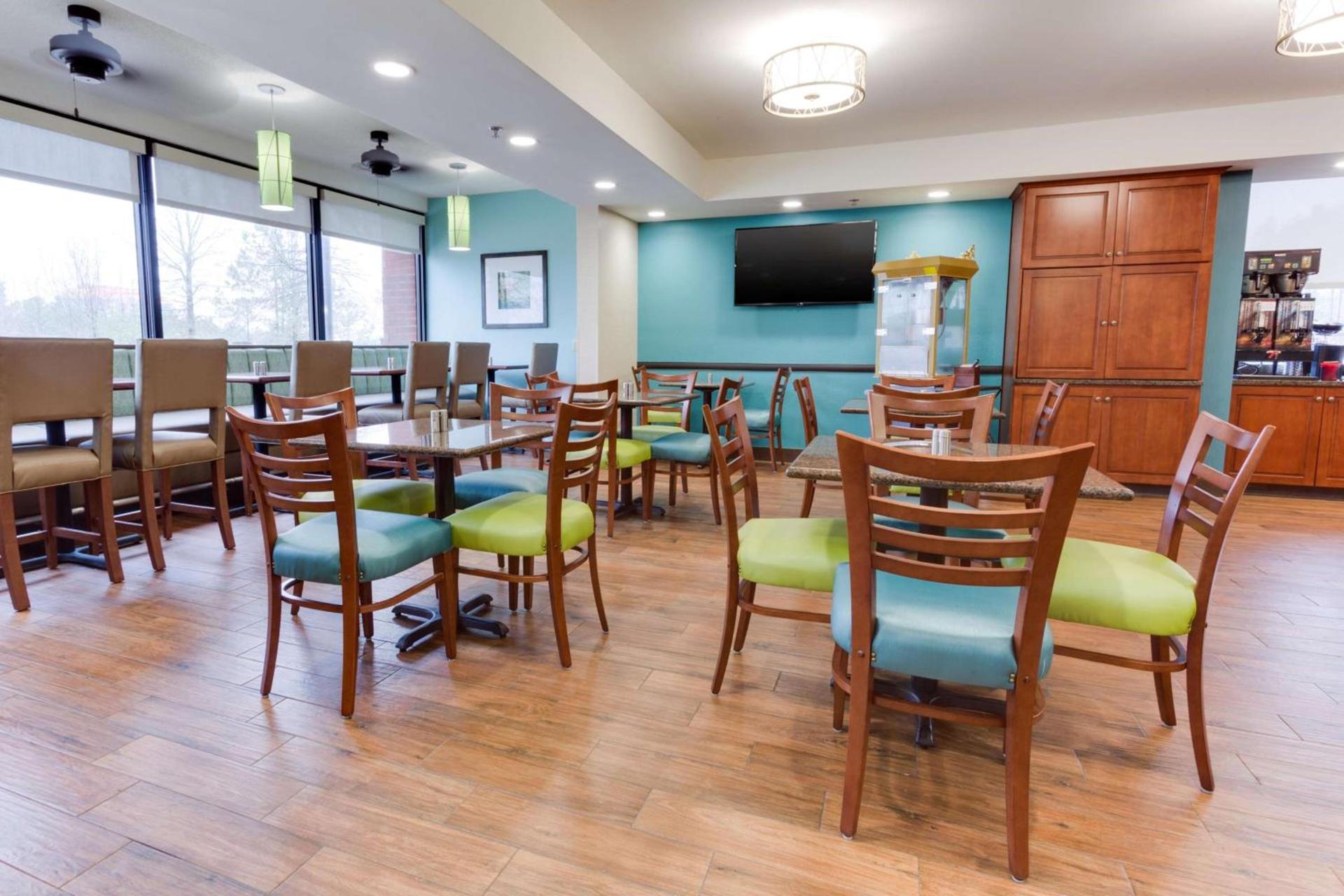 Drury Inn & Suites Birmingham Grandview photo 10