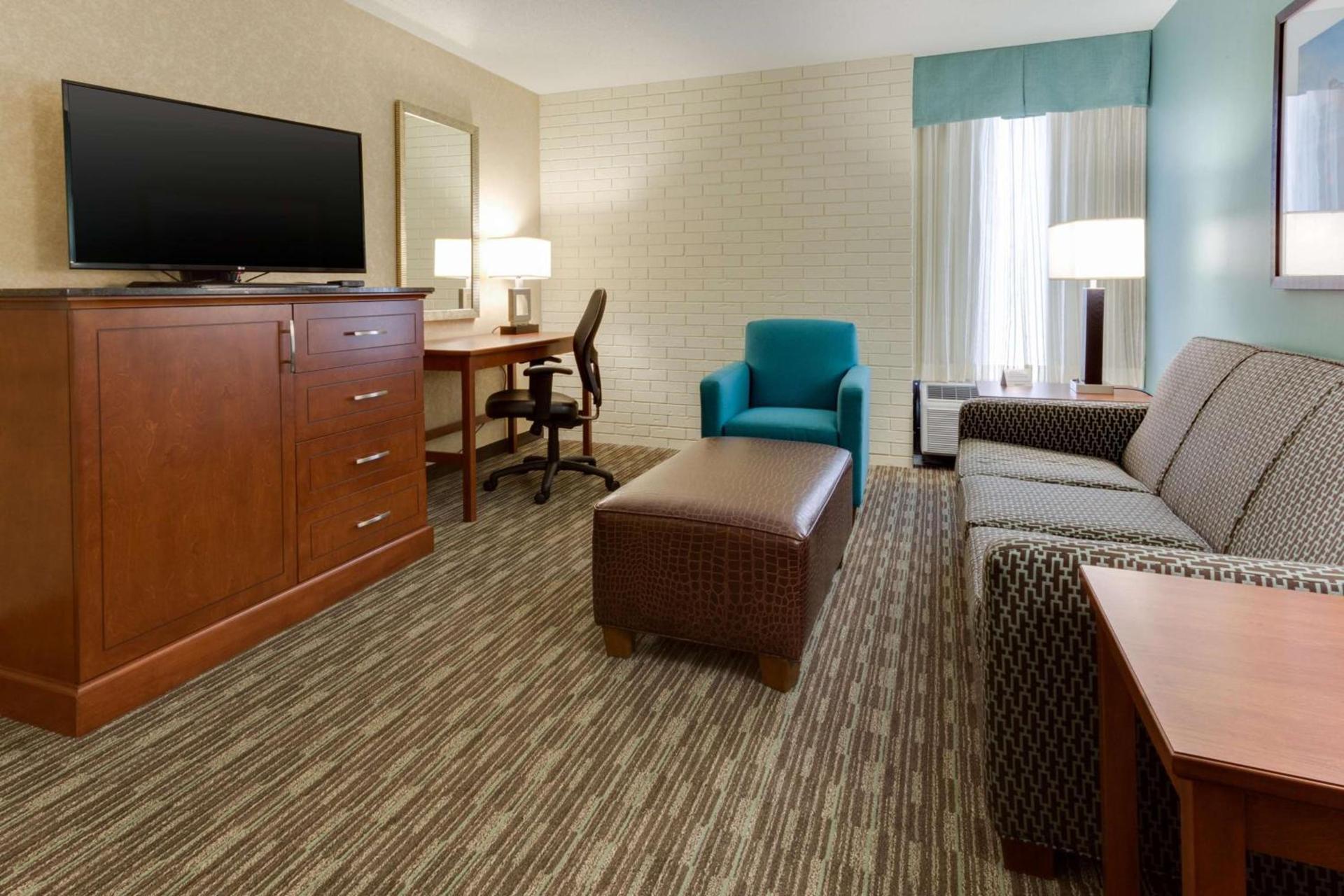 Drury Inn & Suites Birmingham Grandview photo 13
