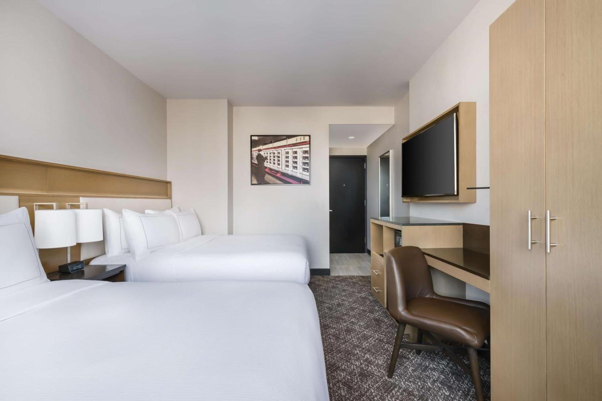 DoubleTree by Hilton New York Times Square South photo 17