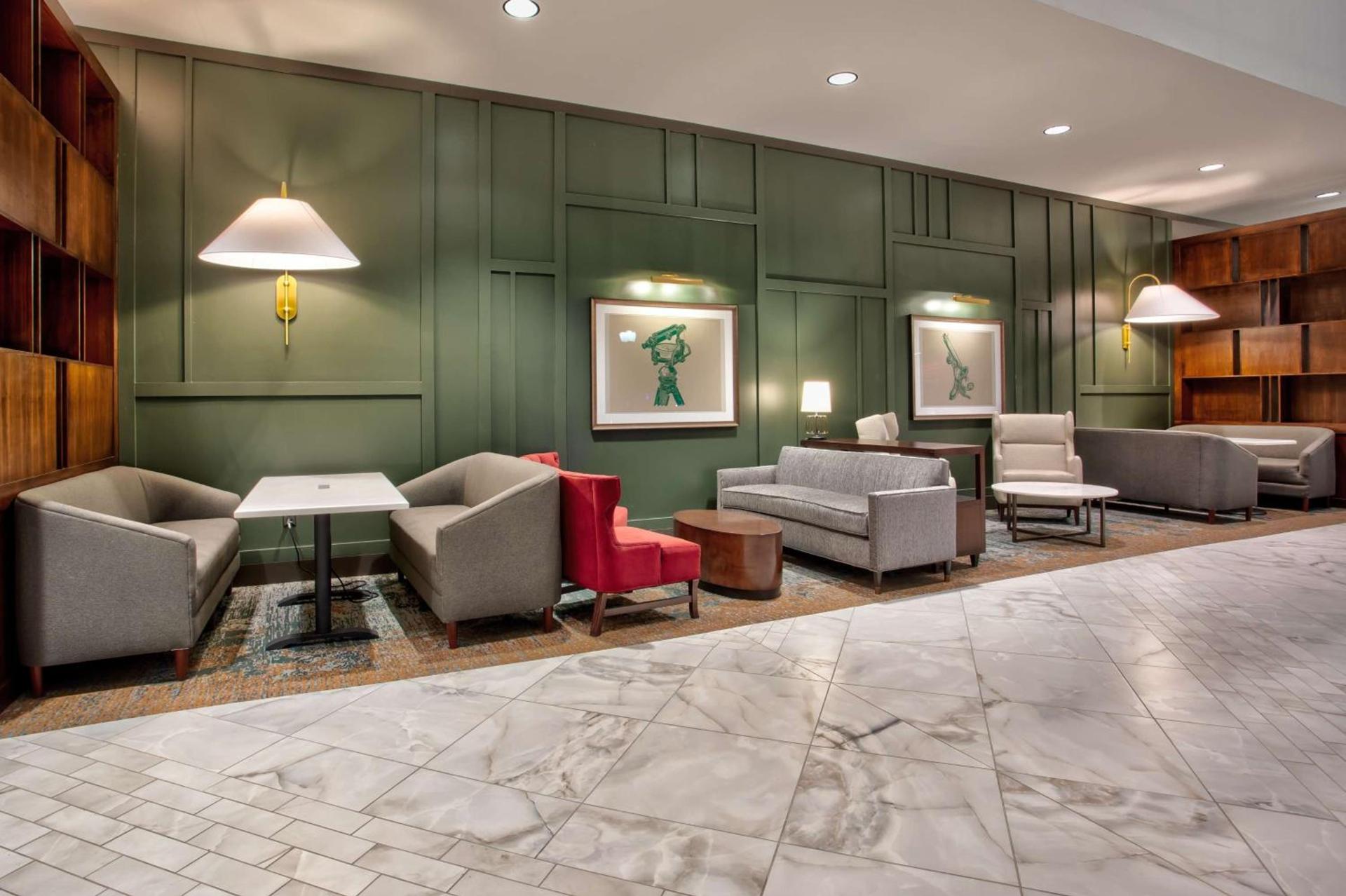 DoubleTree by Hilton Lansing photo 5