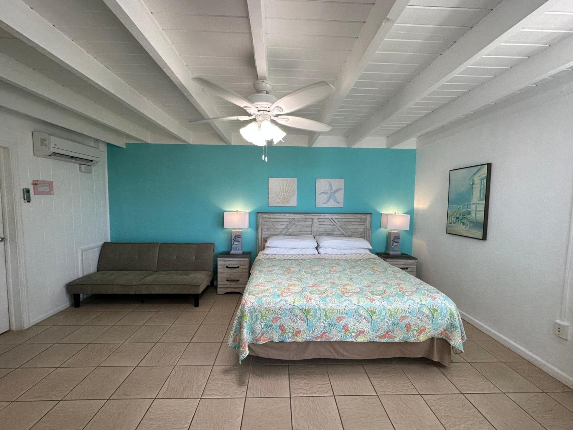 The Pearl Beach Inn photo 36