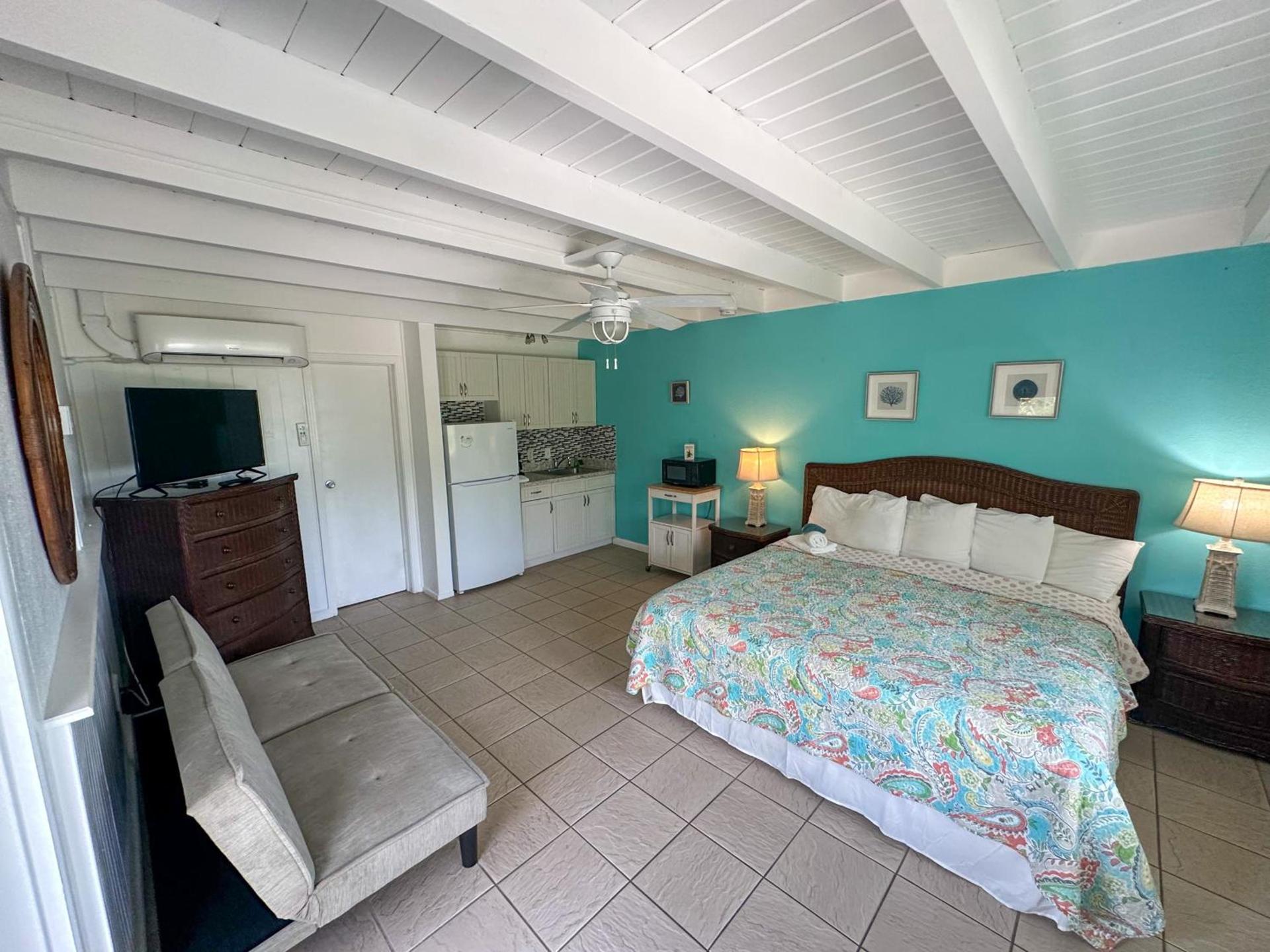 The Pearl Beach Inn photo 60