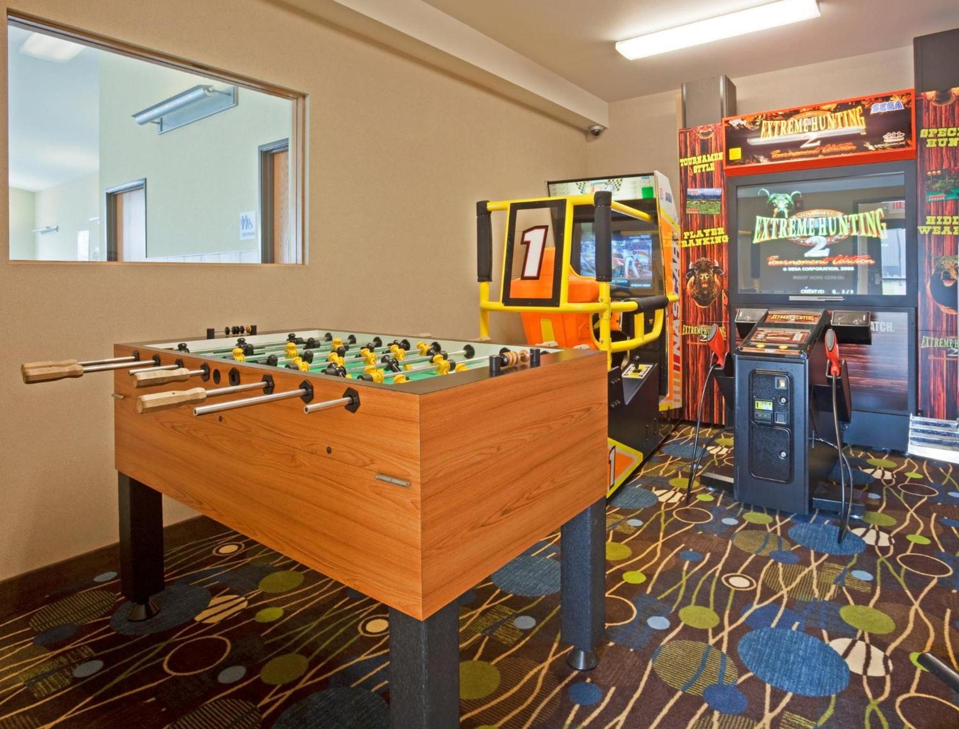 Holiday Inn Express Hotel & Suites Antigo by IHG photo 12