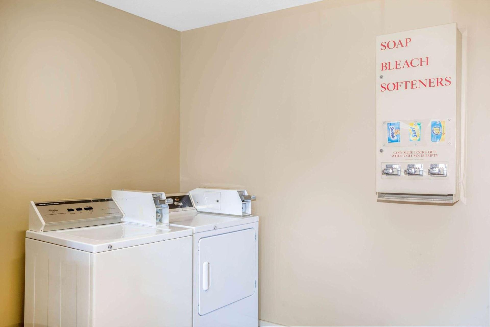 Days Inn by Wyndham Lonoke photo 23