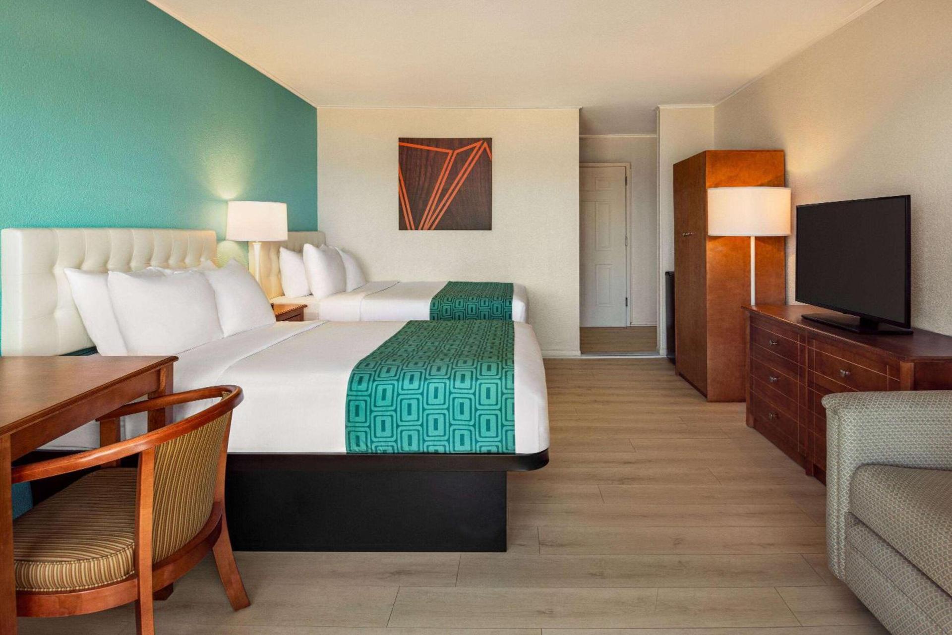 Howard Johnson by Wyndham Ocean City Oceanfront photo 8