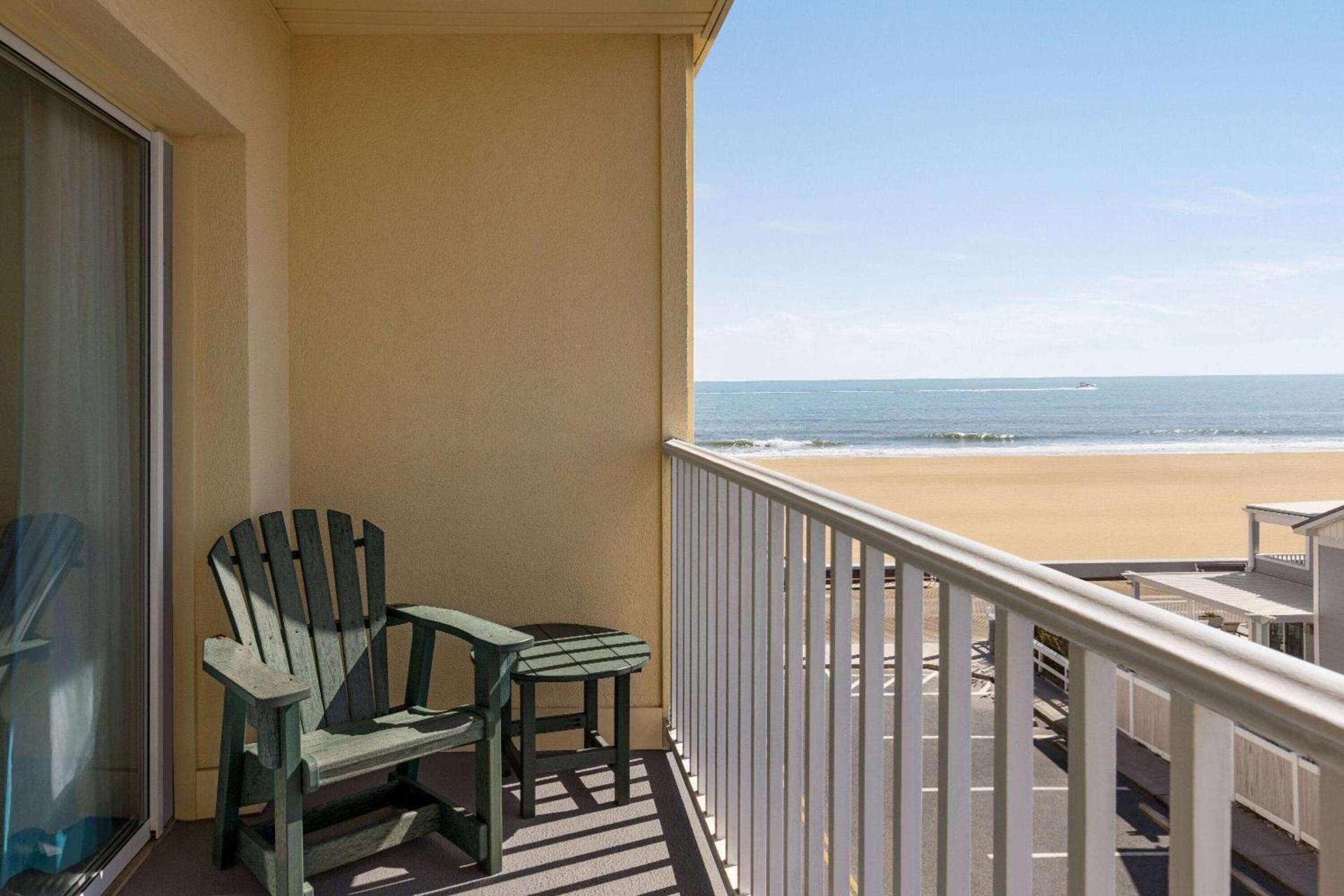 Howard Johnson by Wyndham Ocean City Oceanfront photo 10