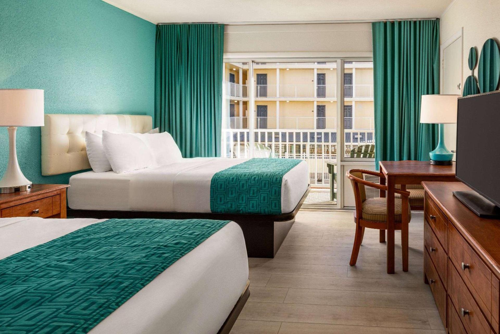 Howard Johnson by Wyndham Ocean City Oceanfront photo 12
