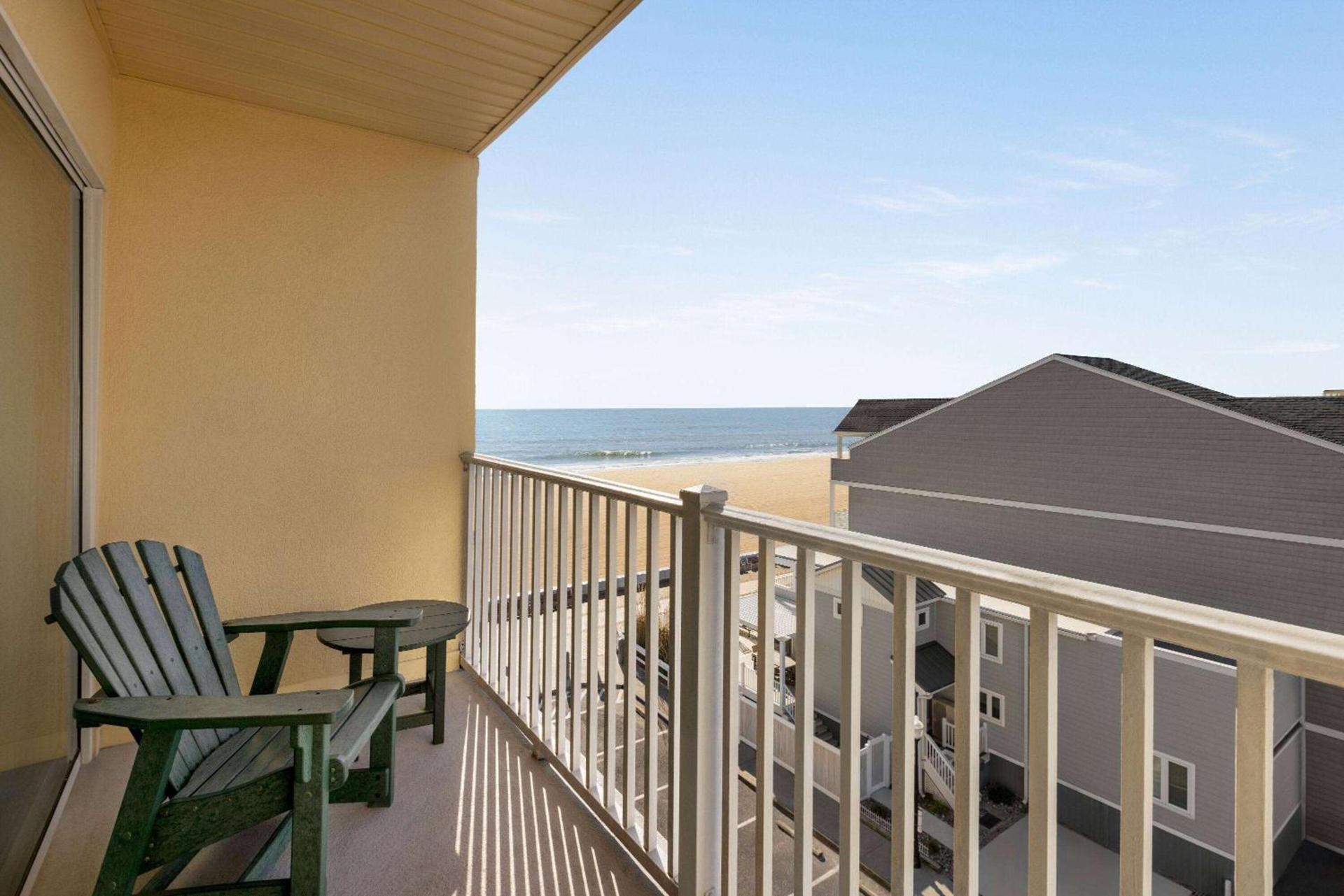 Howard Johnson by Wyndham Ocean City Oceanfront photo 21