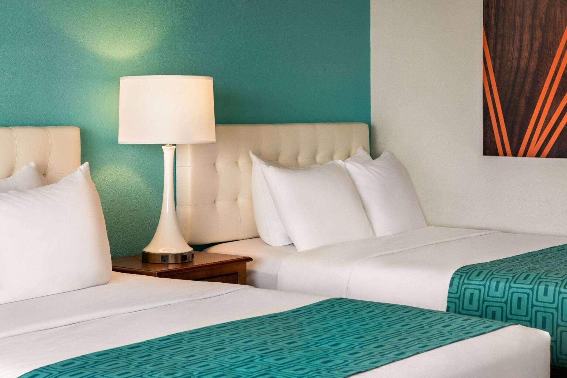 Howard Johnson by Wyndham Ocean City Oceanfront photo 30