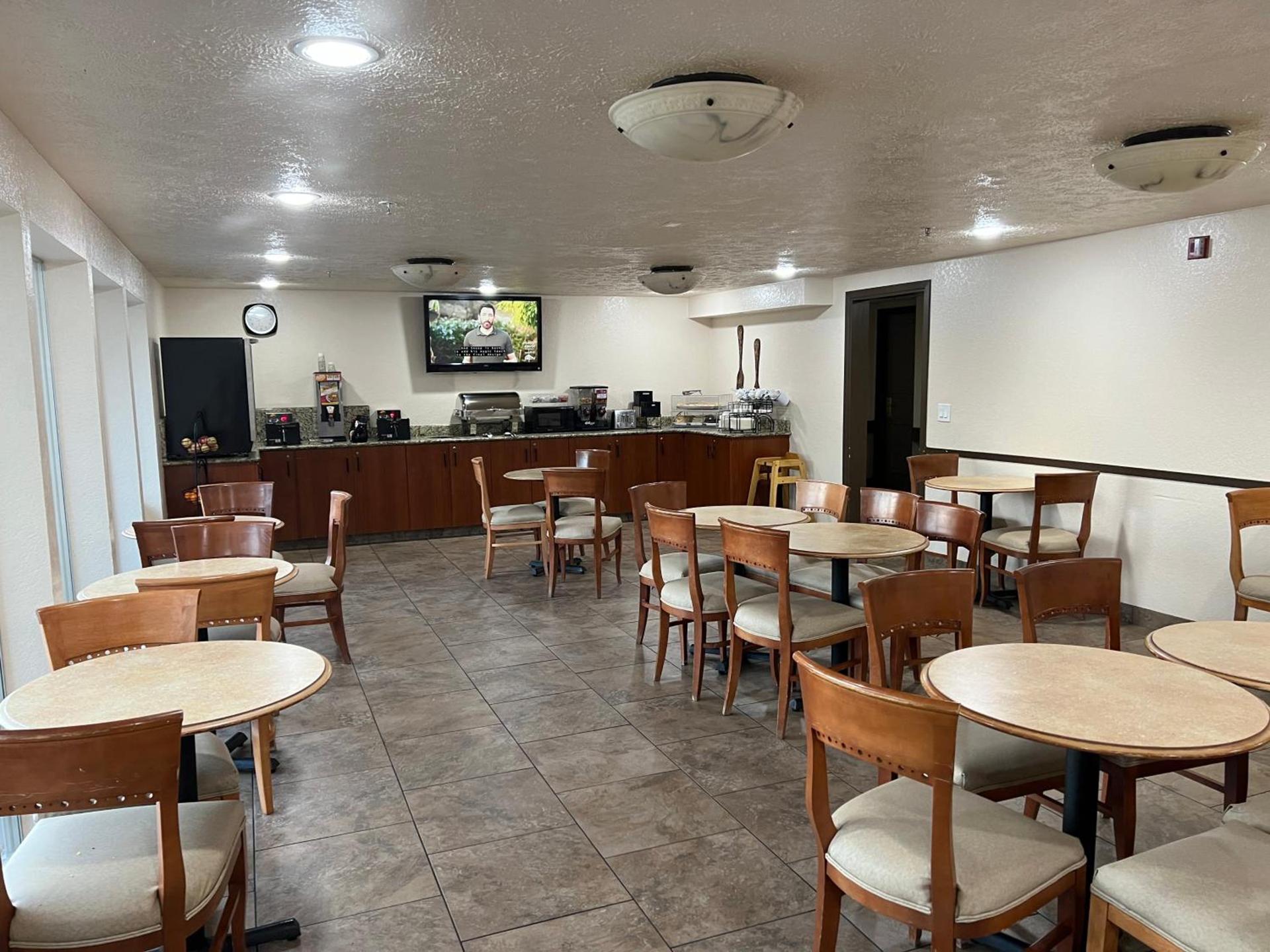 Clarion Pointe Wenatchee photo 36