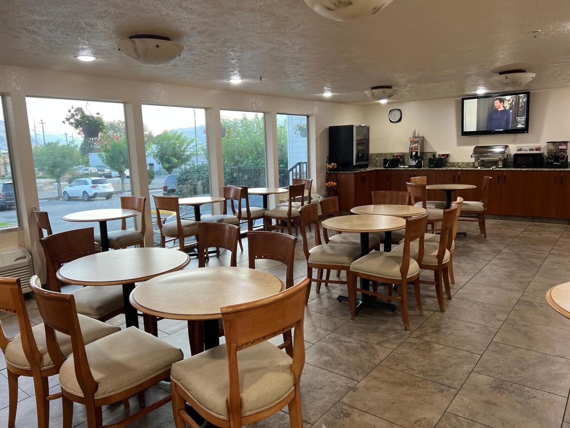 Clarion Pointe Wenatchee photo 42