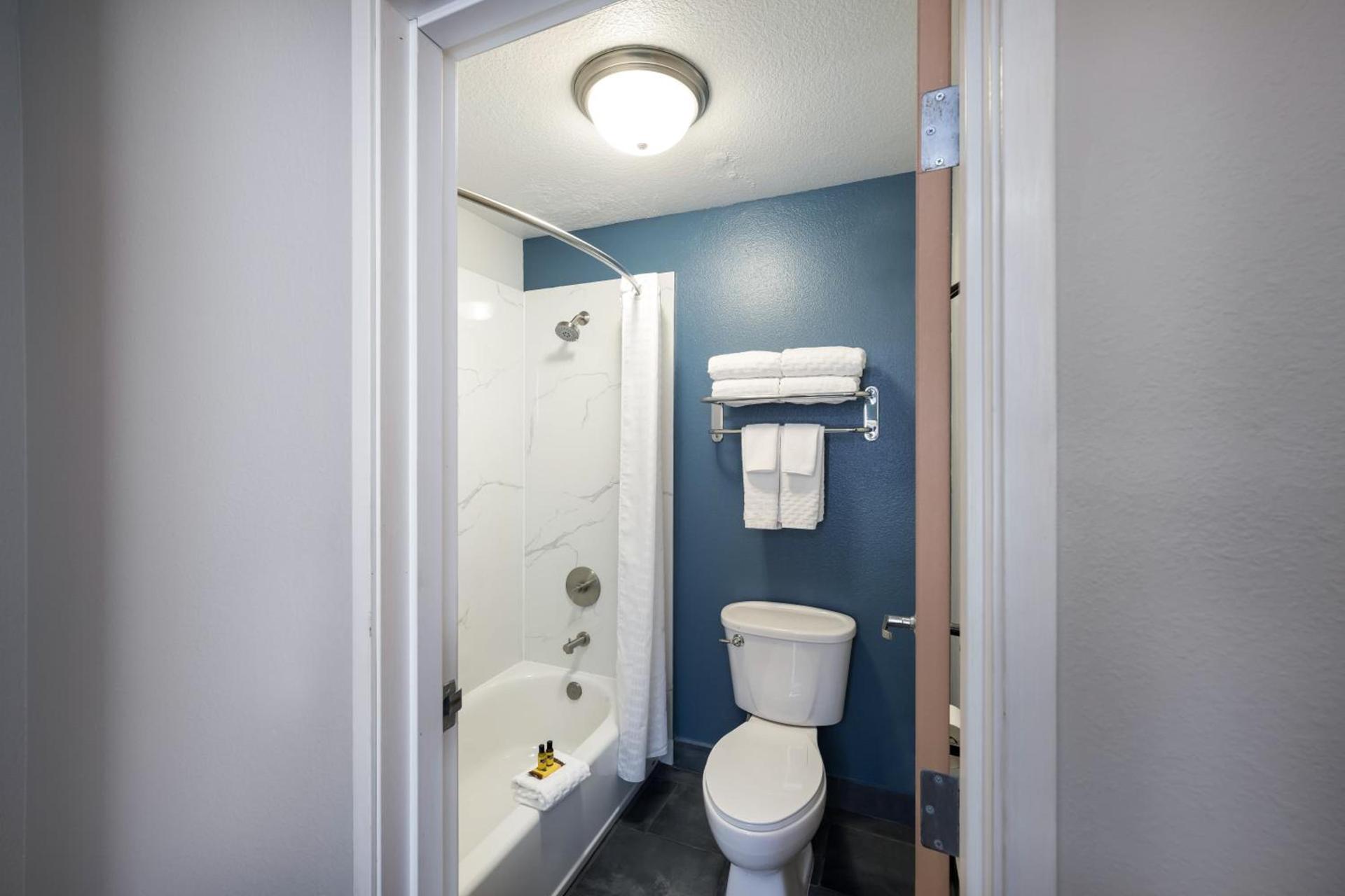Best Western PLUS Mountain View Auburn Inn photo 65