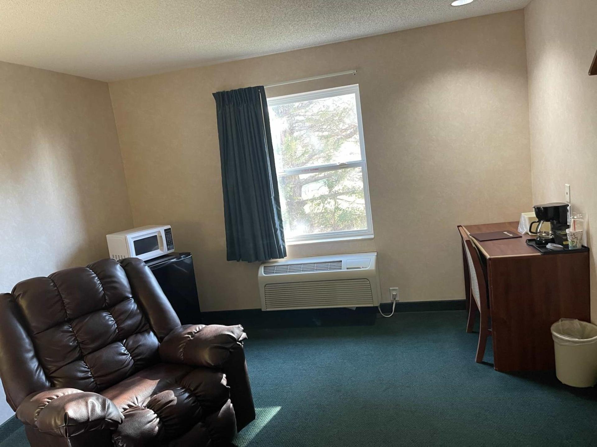 Hotel Yuma photo 34