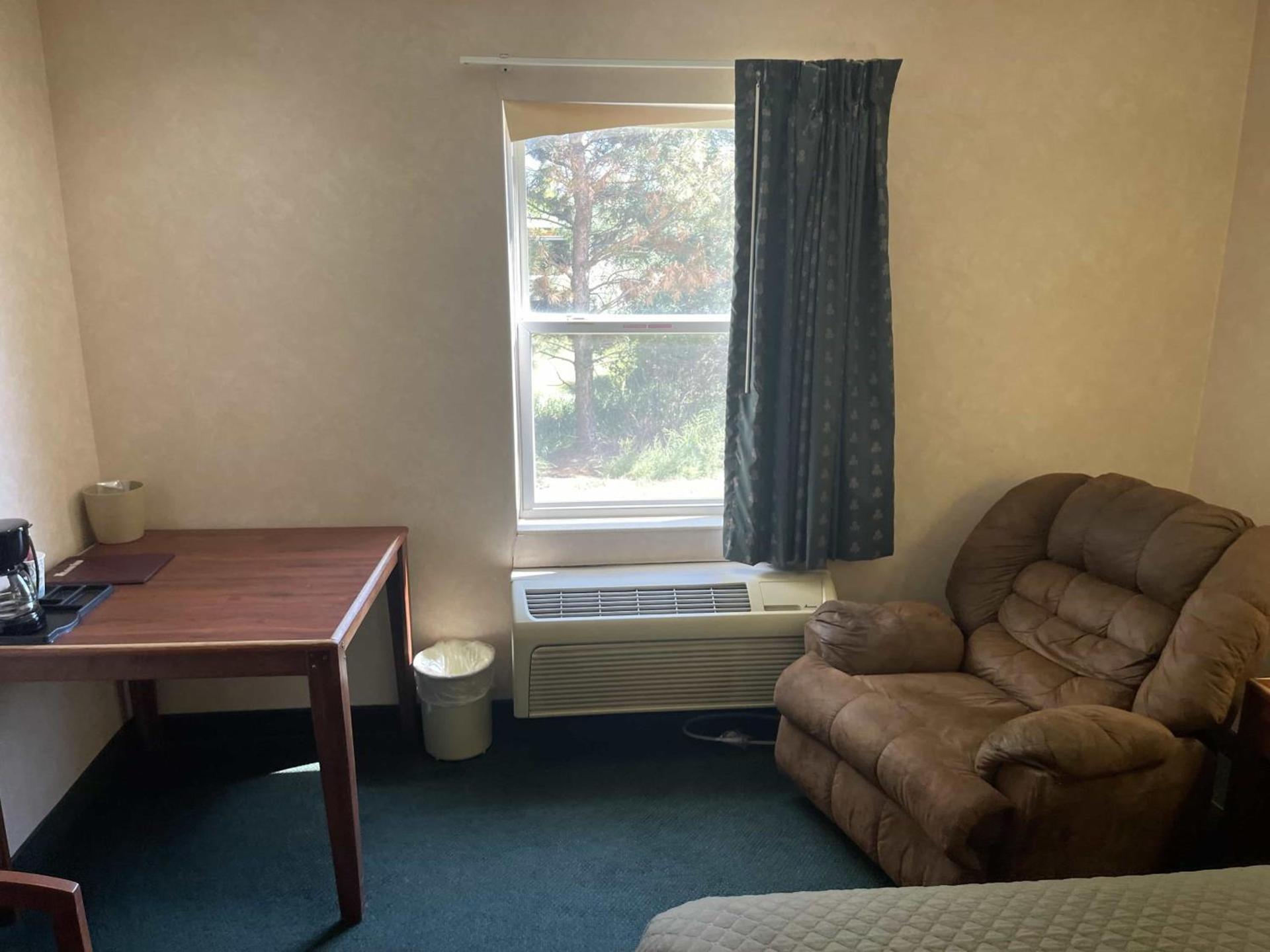 Hotel Yuma photo 36