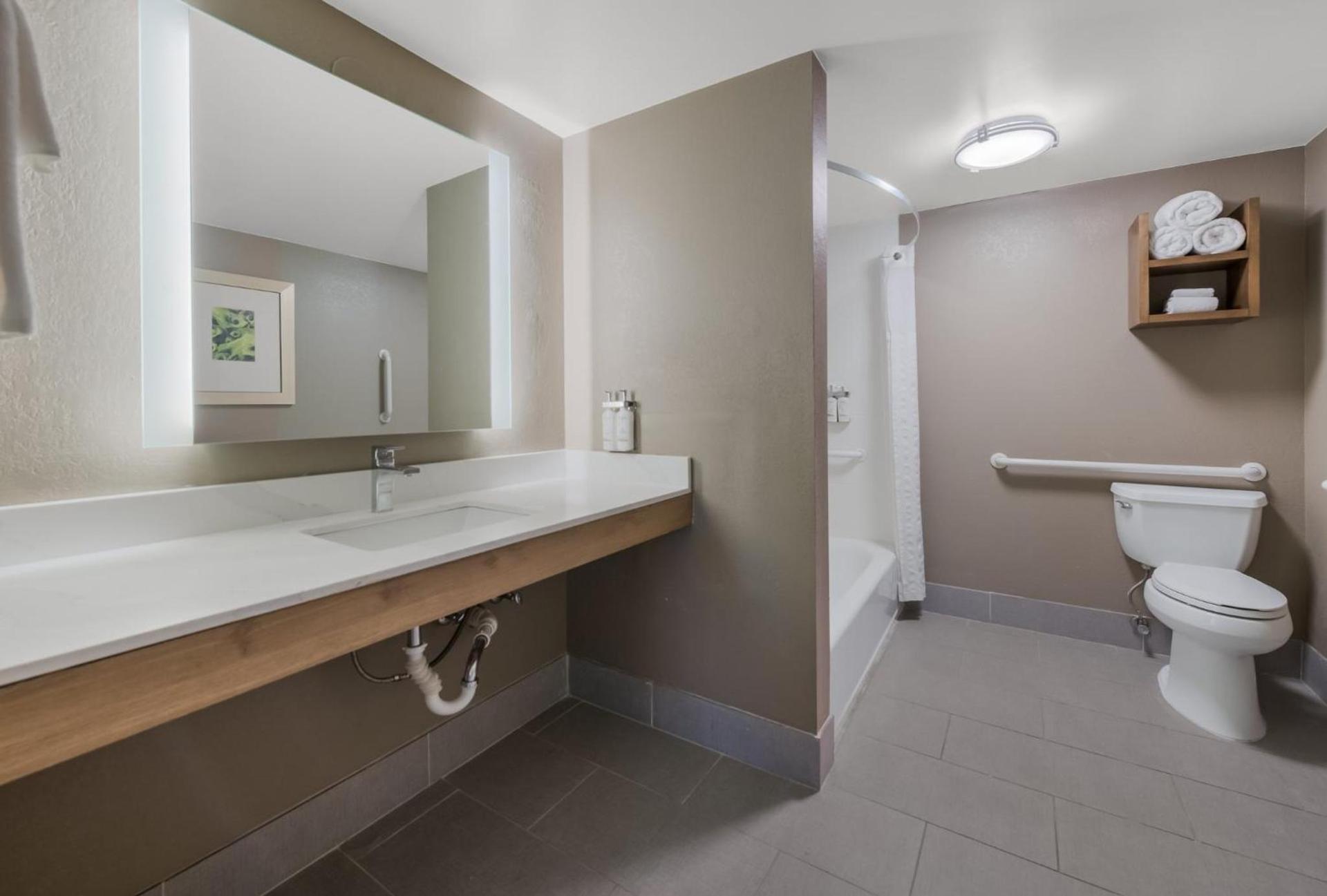 Staybridge Suites Chesapeake-Virginia Beach by IHG photo 27