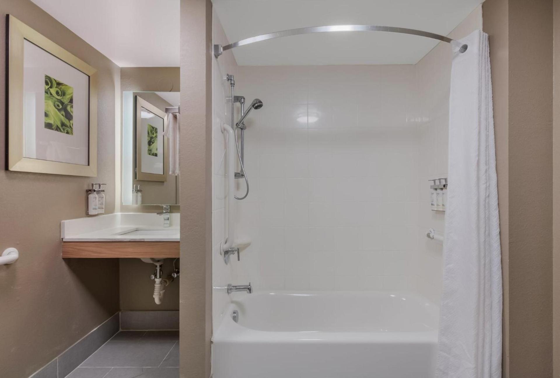 Staybridge Suites Chesapeake-Virginia Beach by IHG photo 30