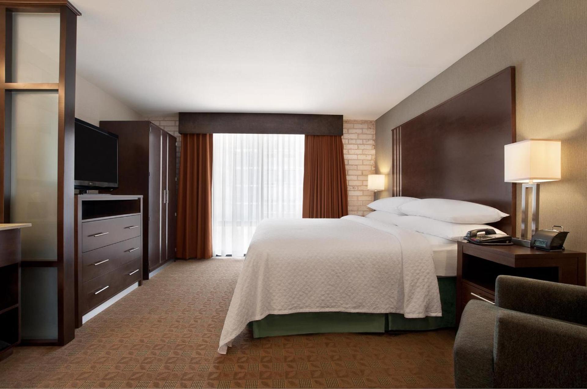 Embassy Suites Corpus Christi photo 38