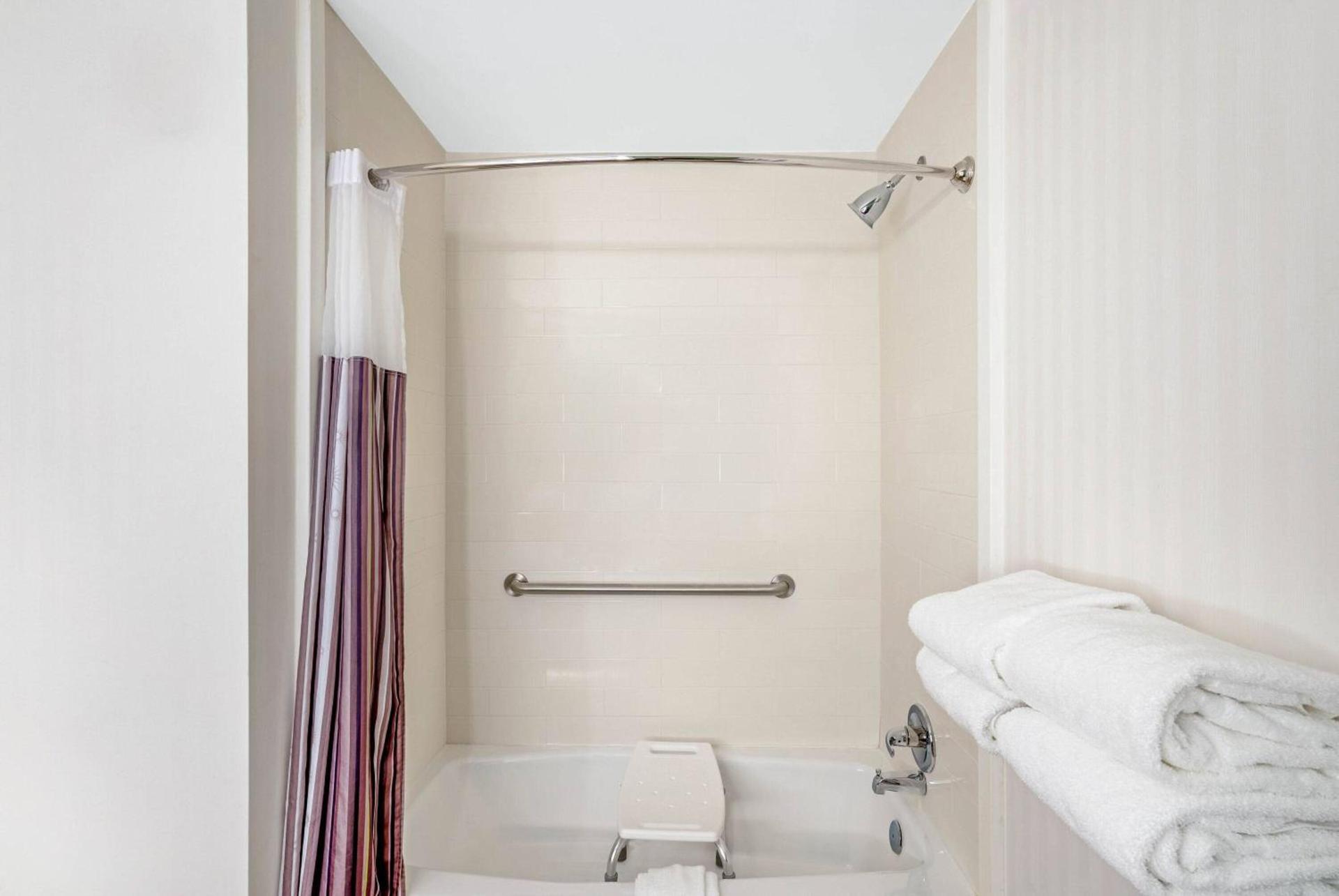 La Quinta by Wyndham Columbus MS photo 19