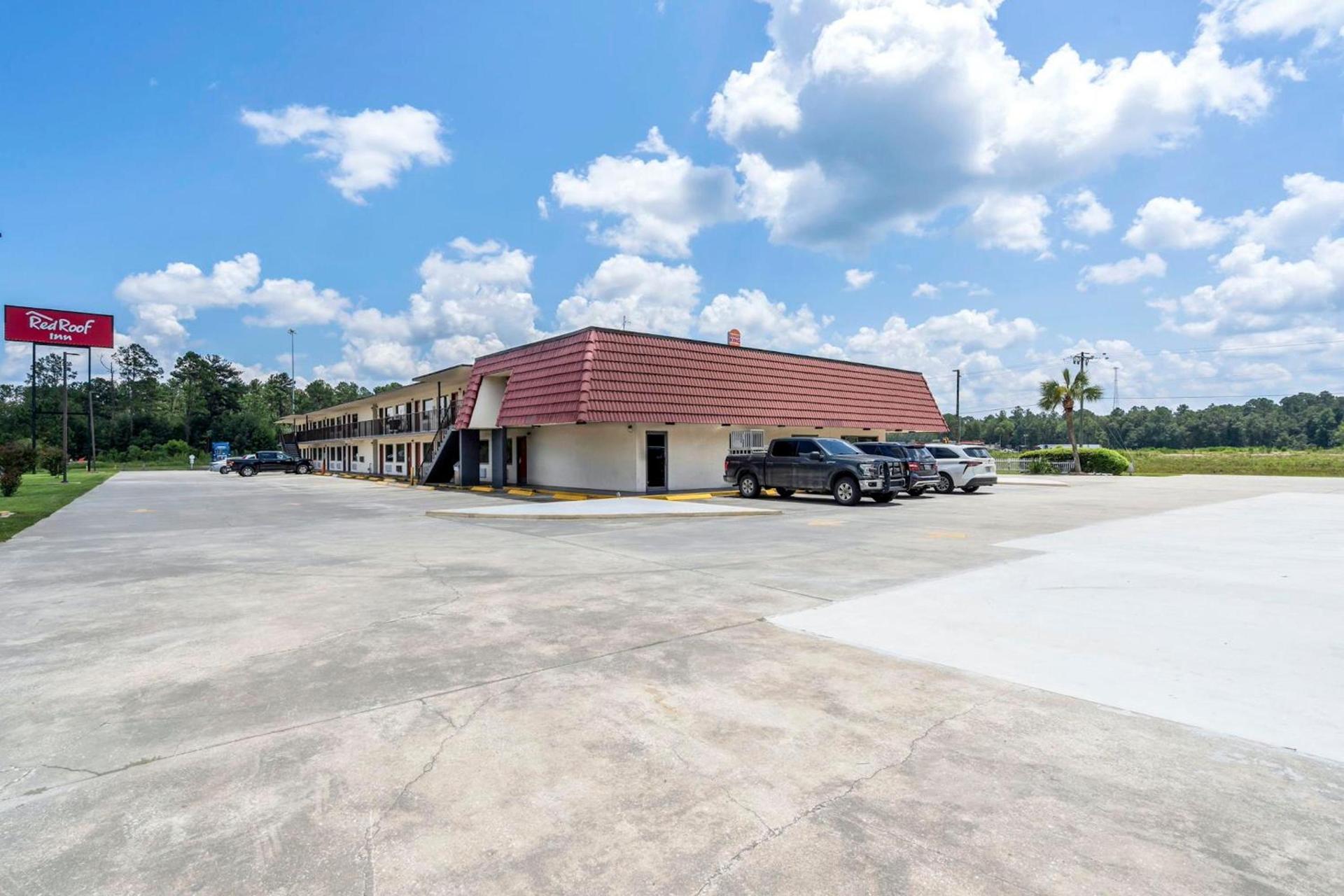 Red Roof Inn MacClenny photo 22
