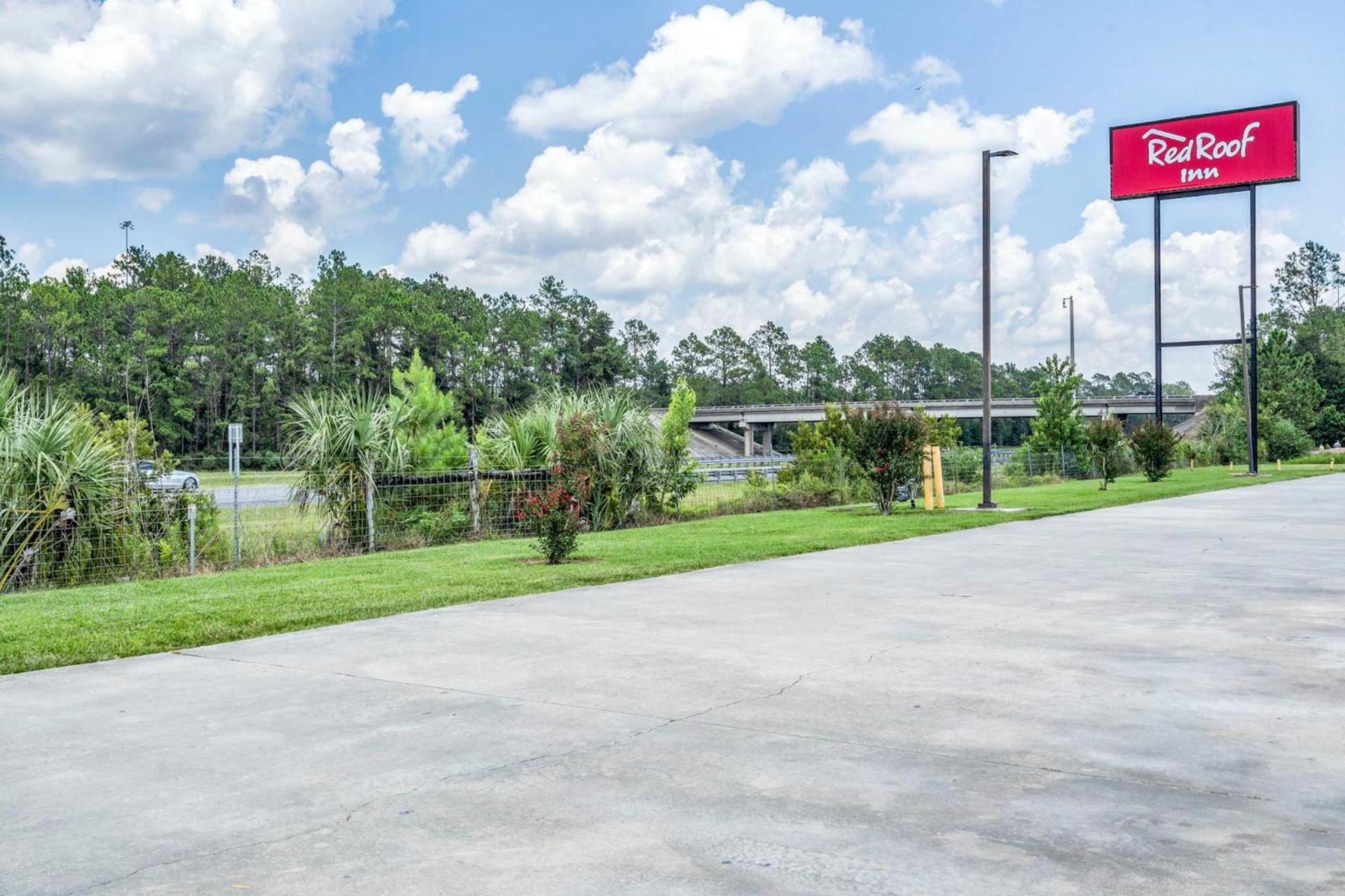 Red Roof Inn MacClenny photo 26