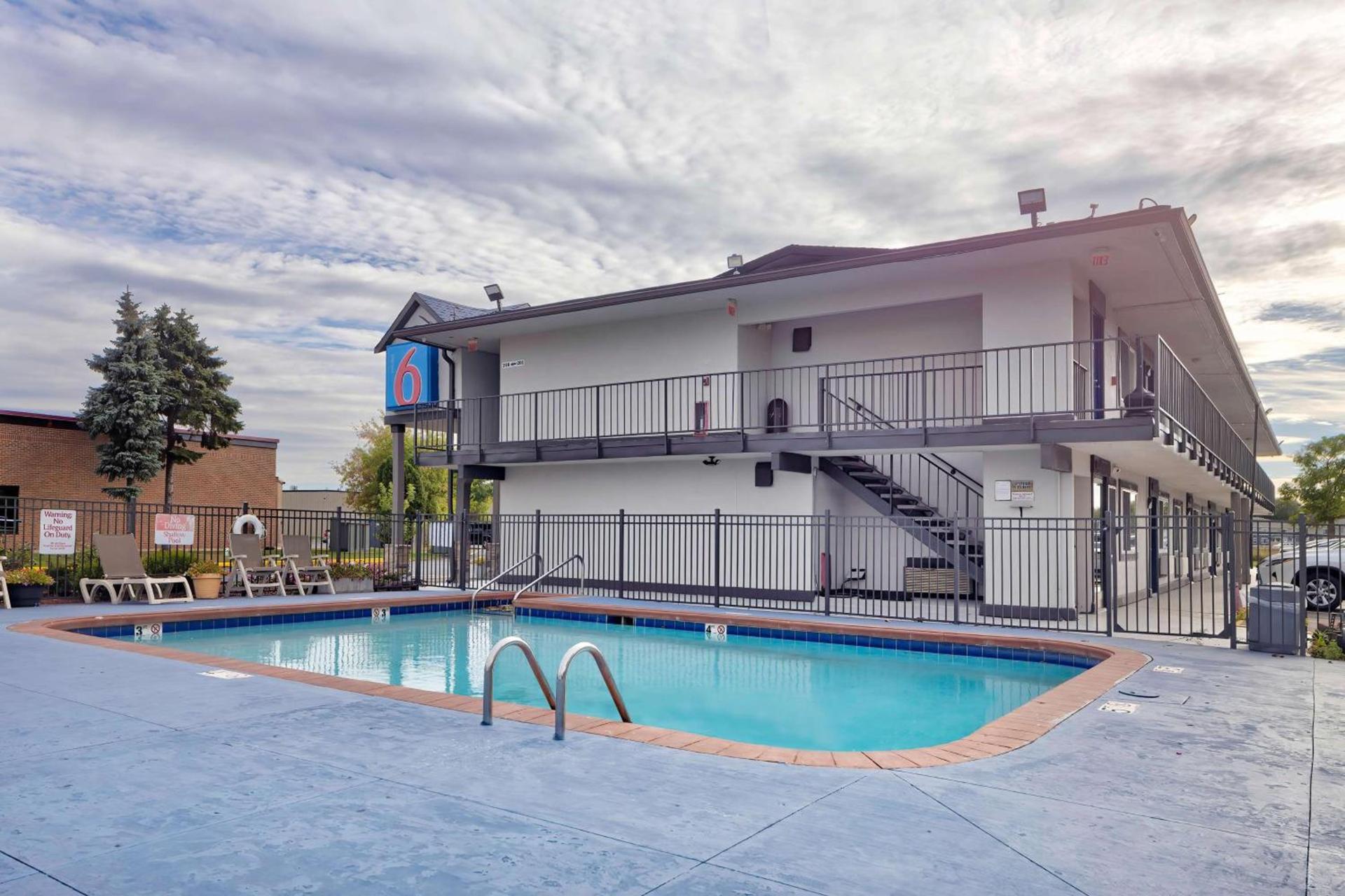 Motel 6-Oshkosh, WI photo 2