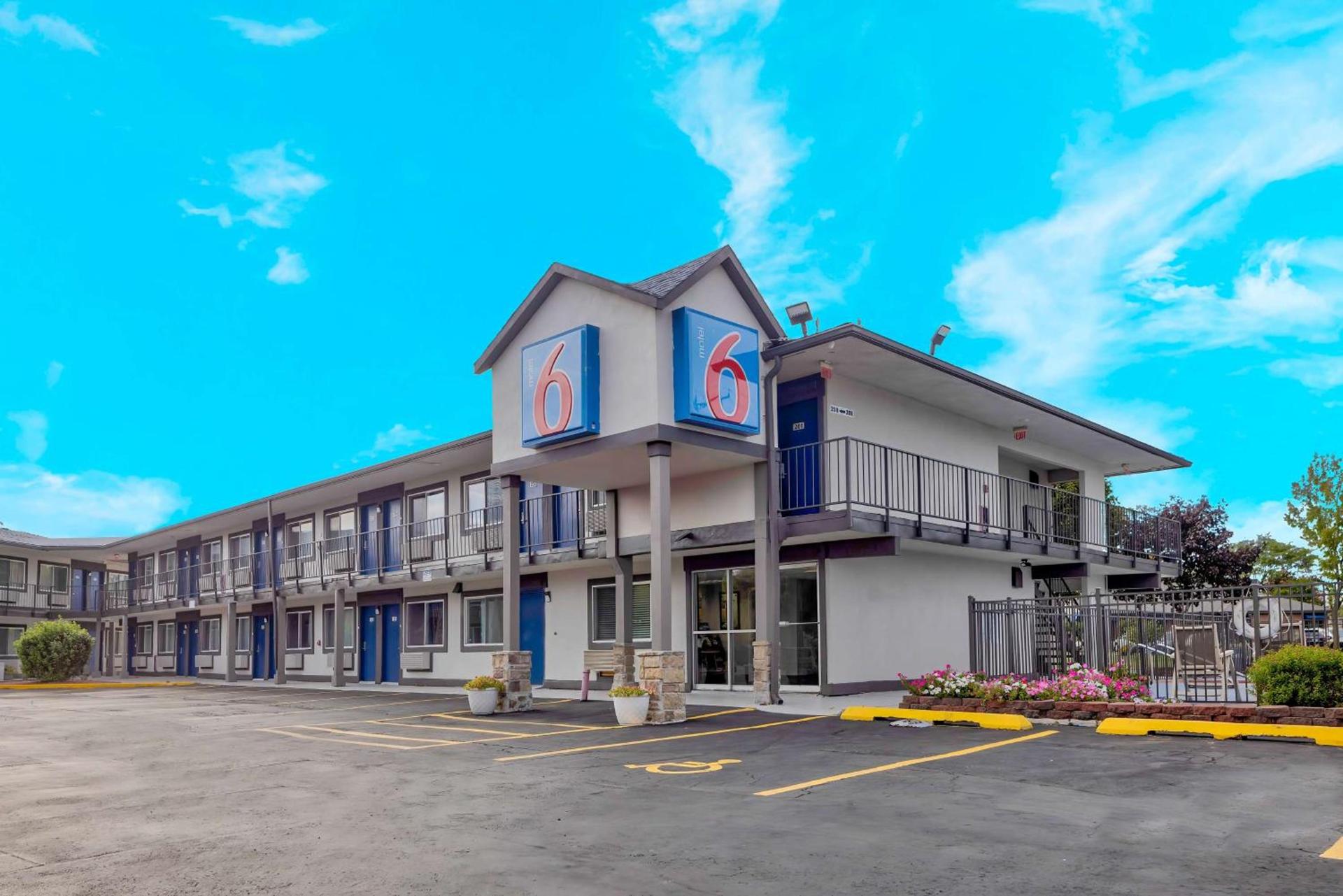 Motel 6-Oshkosh, WI photo 3