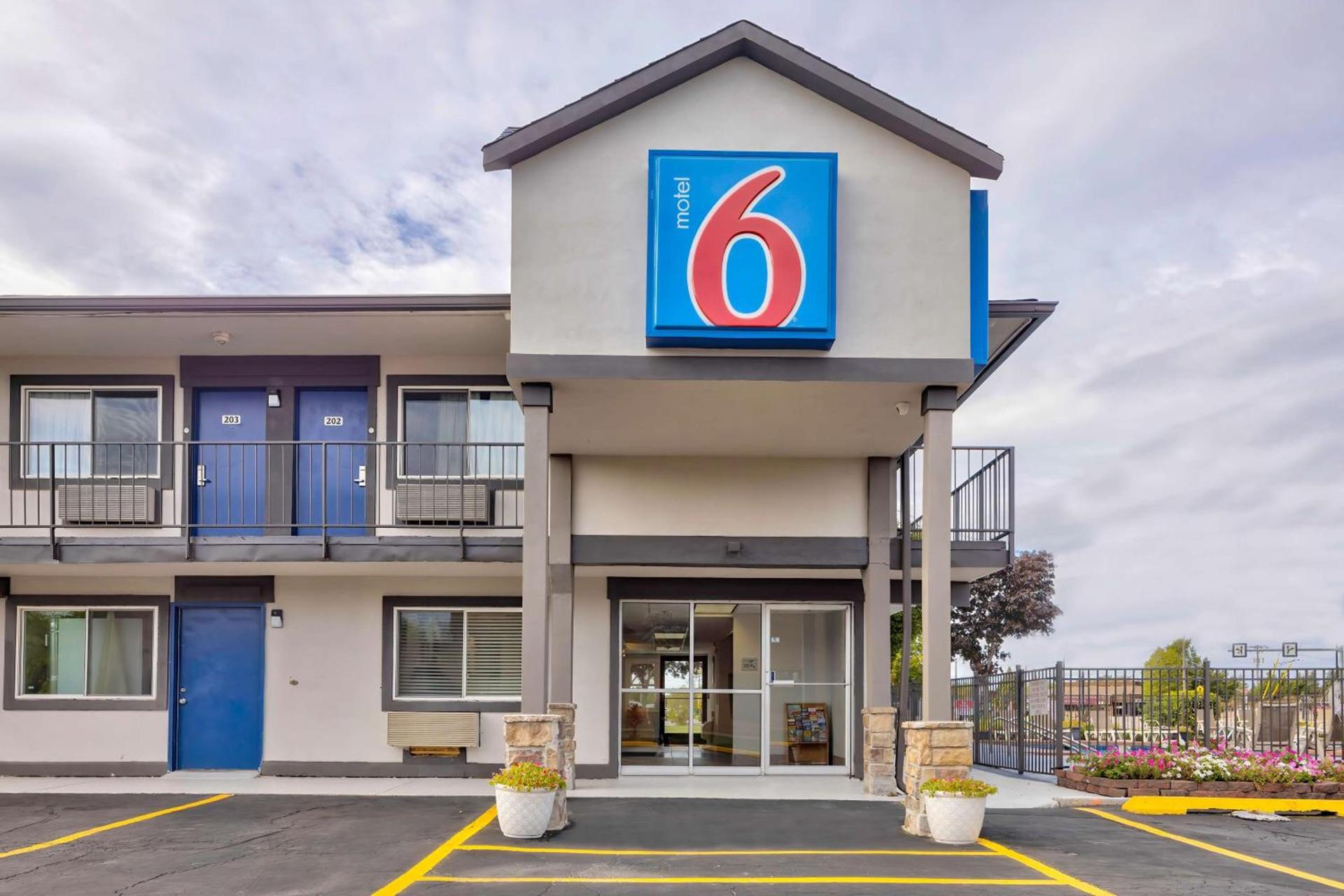 Motel 6-Oshkosh, WI photo 5