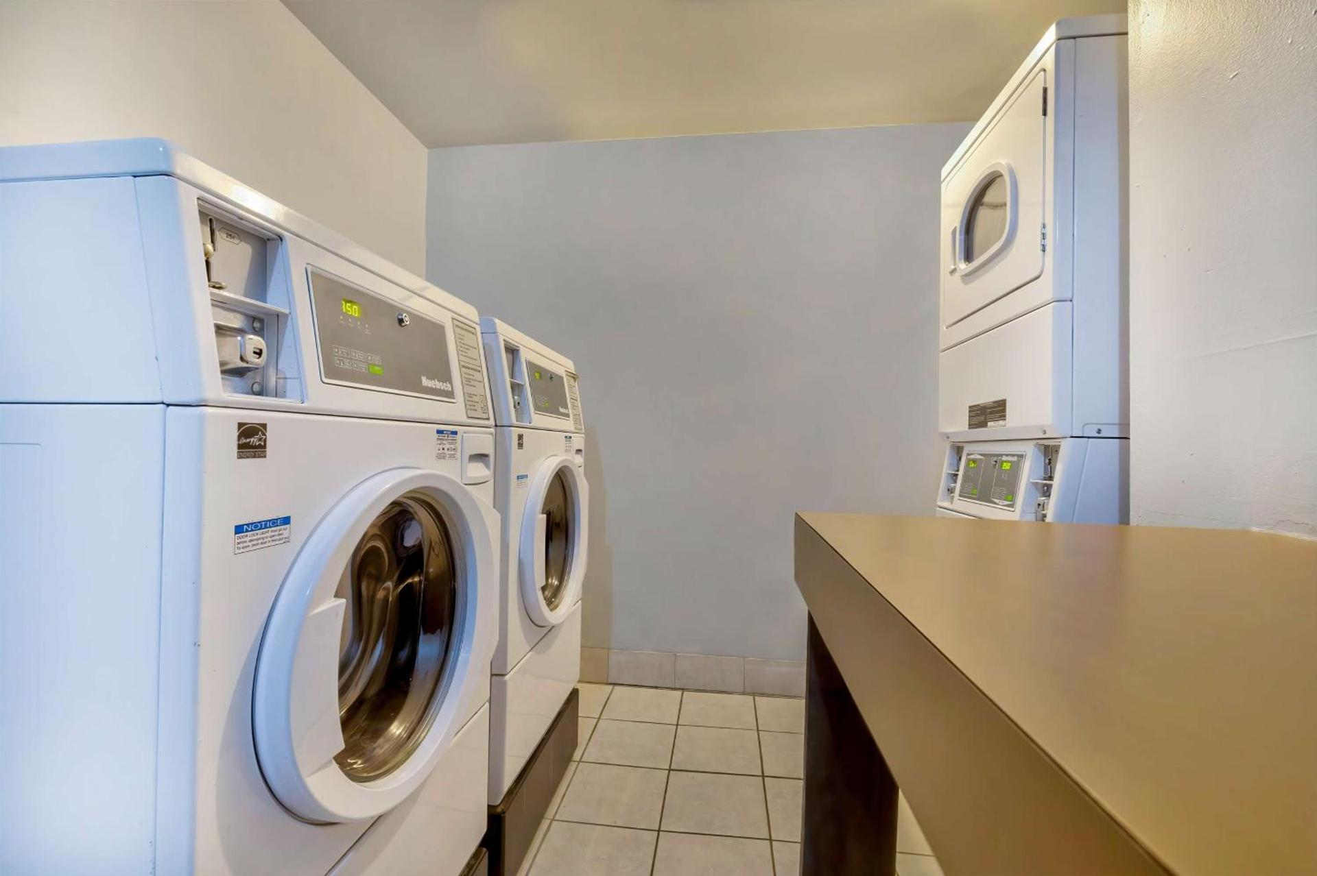 Motel 6-Oshkosh, WI photo 22