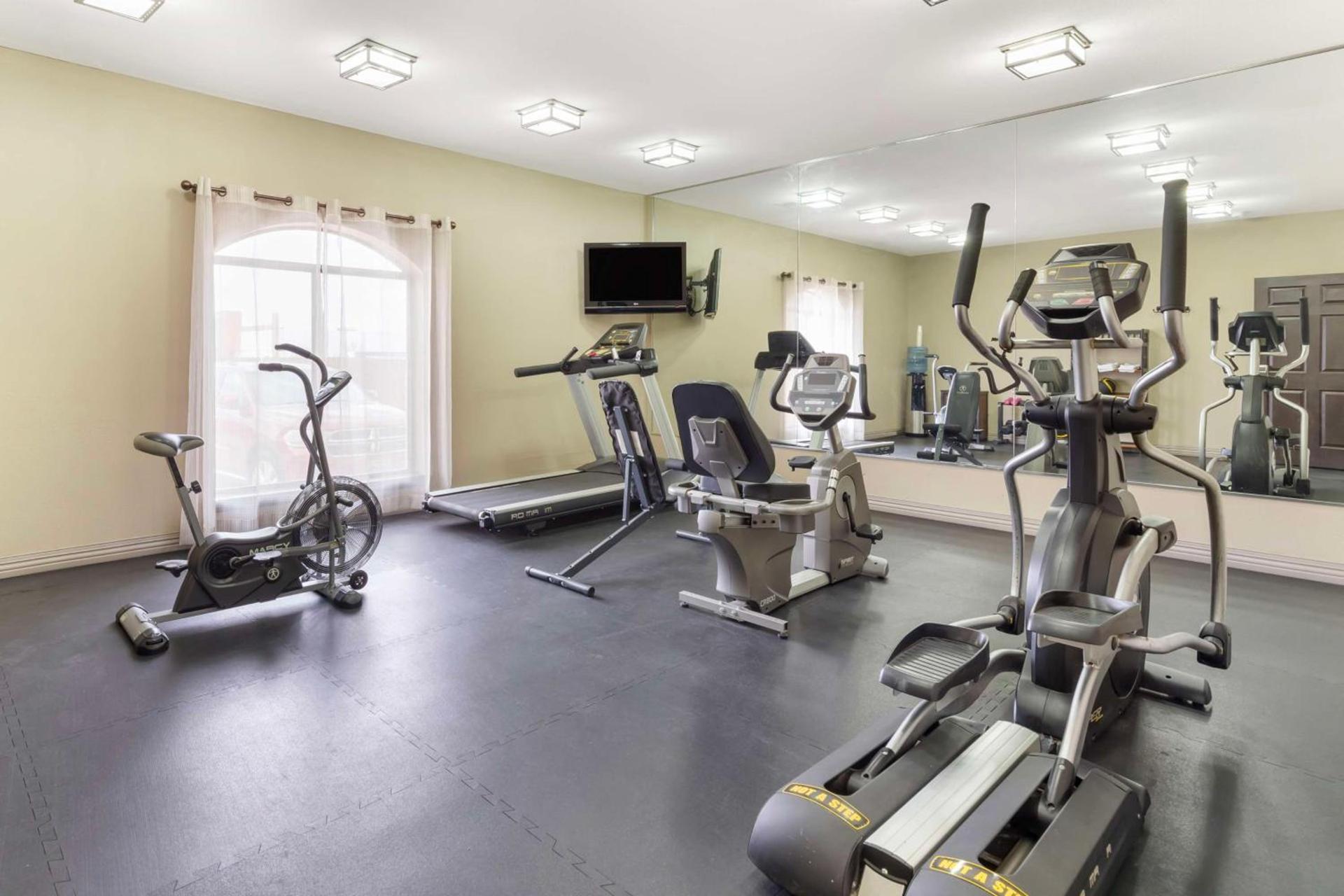 Best Western near Lackland AFB SeaWorld photo 6