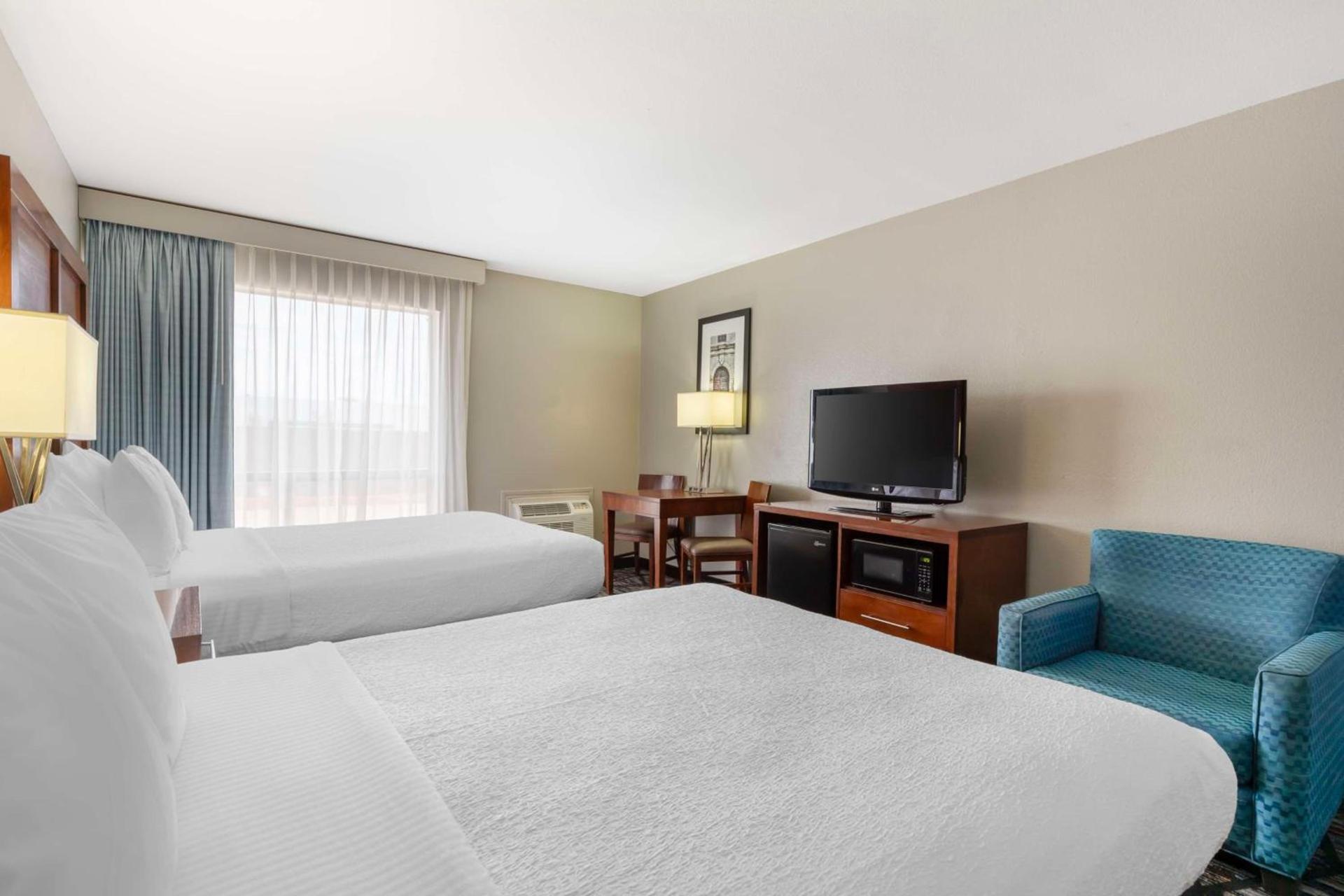 Best Western near Lackland AFB SeaWorld photo 10