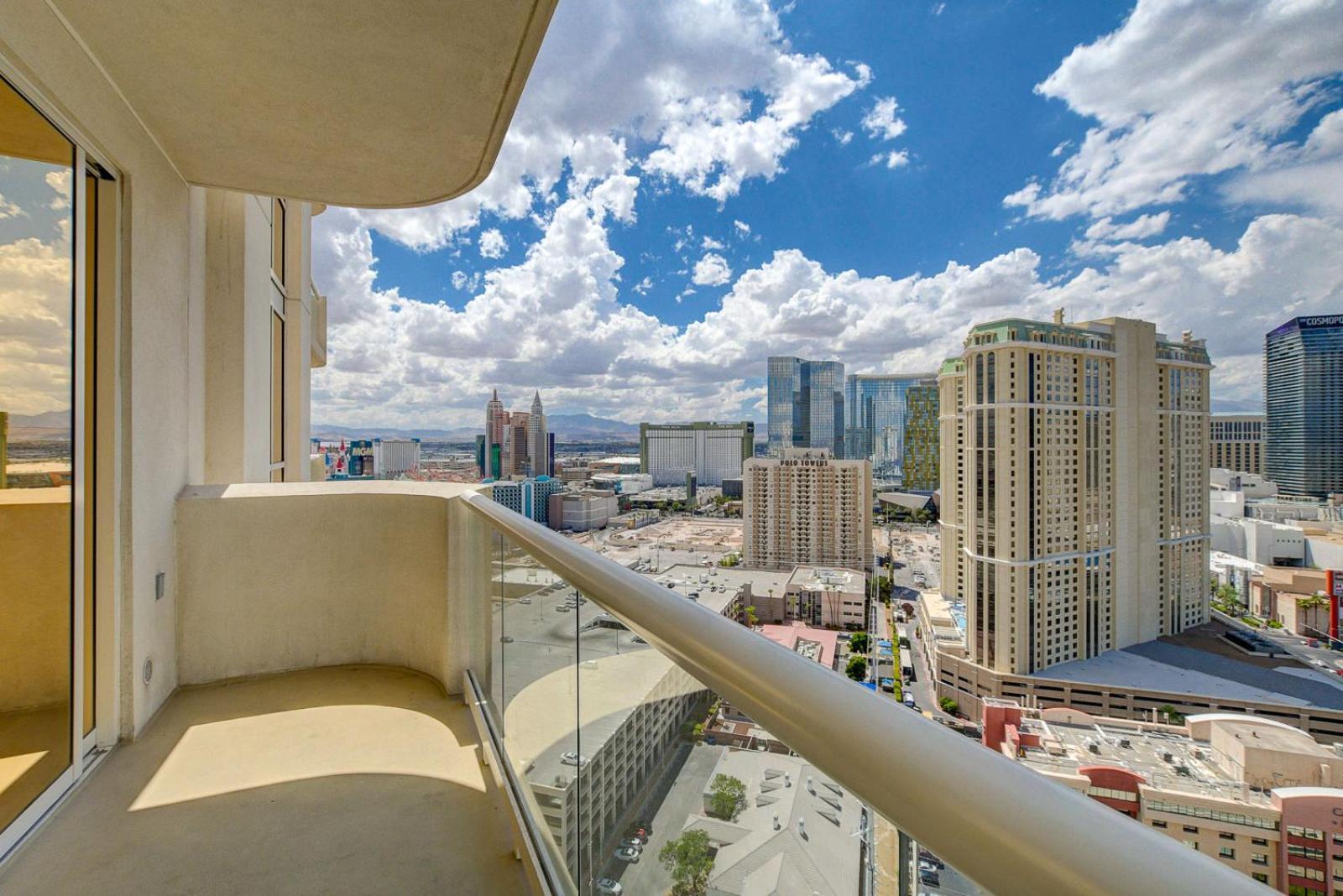 Blu Cashmere Premium Suite : MGM Signature Hotel photo 3