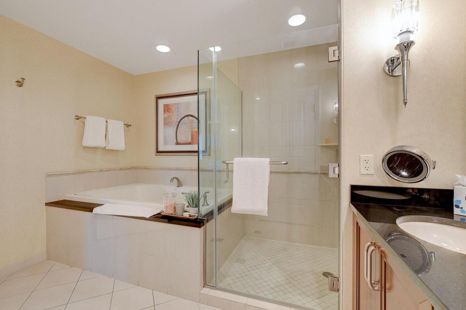 Blu Cashmere Premium Suite : MGM Signature Hotel photo 6